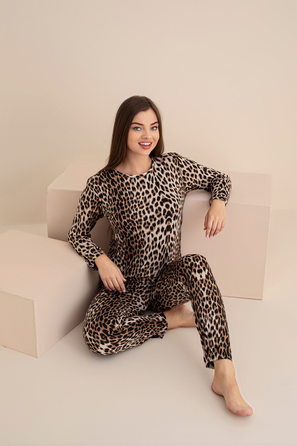 KADIN Milan Örme Leopar Desenli Uzun Kol Kadın Pijama Takımı