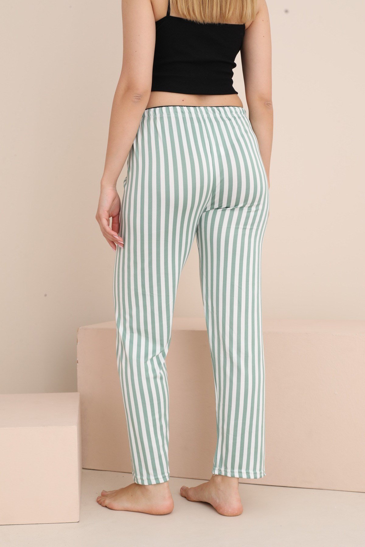 Kadın Pijama Cepsiz Fiyonk ve Bel Lastik Detaylı Baskılı Tek Alt