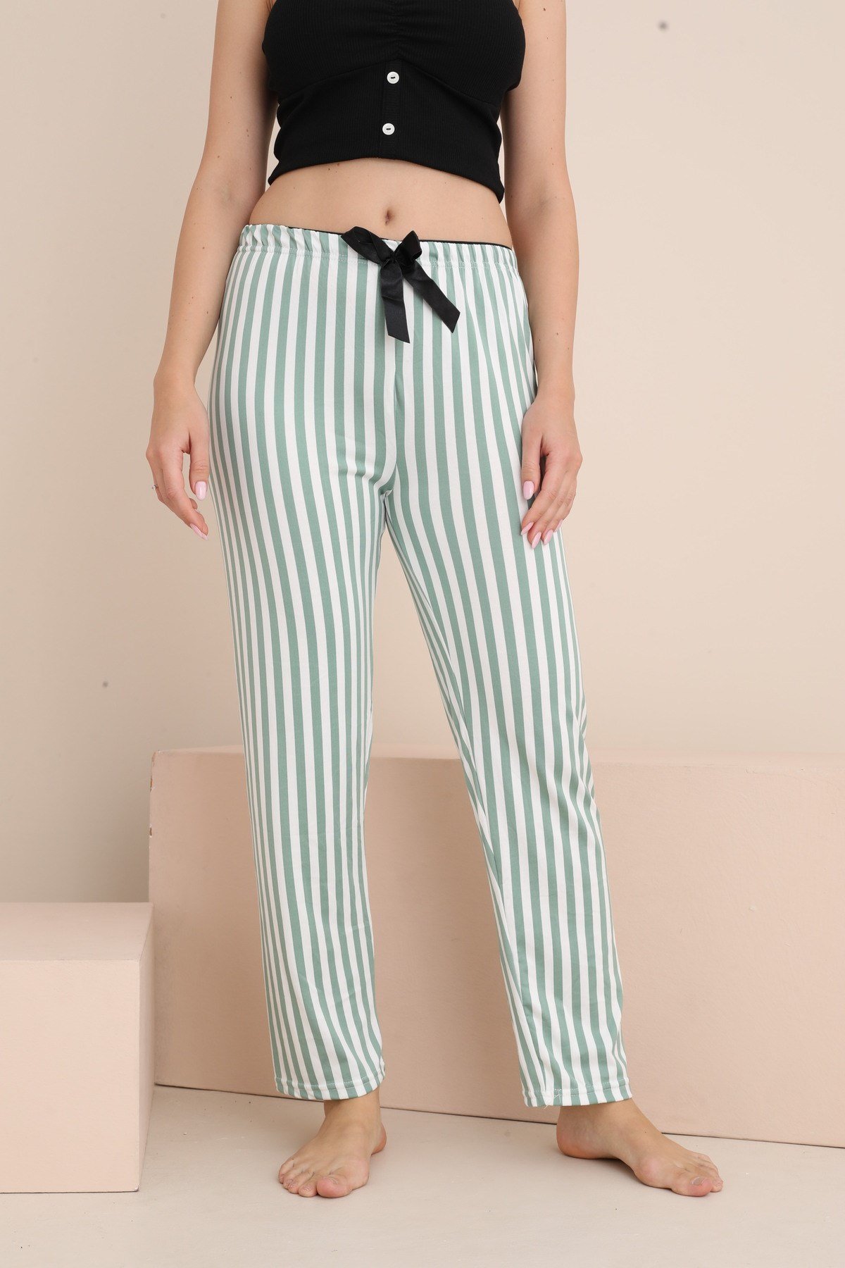 Kadın Pijama Cepsiz Fiyonk ve Bel Lastik Detaylı Baskılı Tek Alt