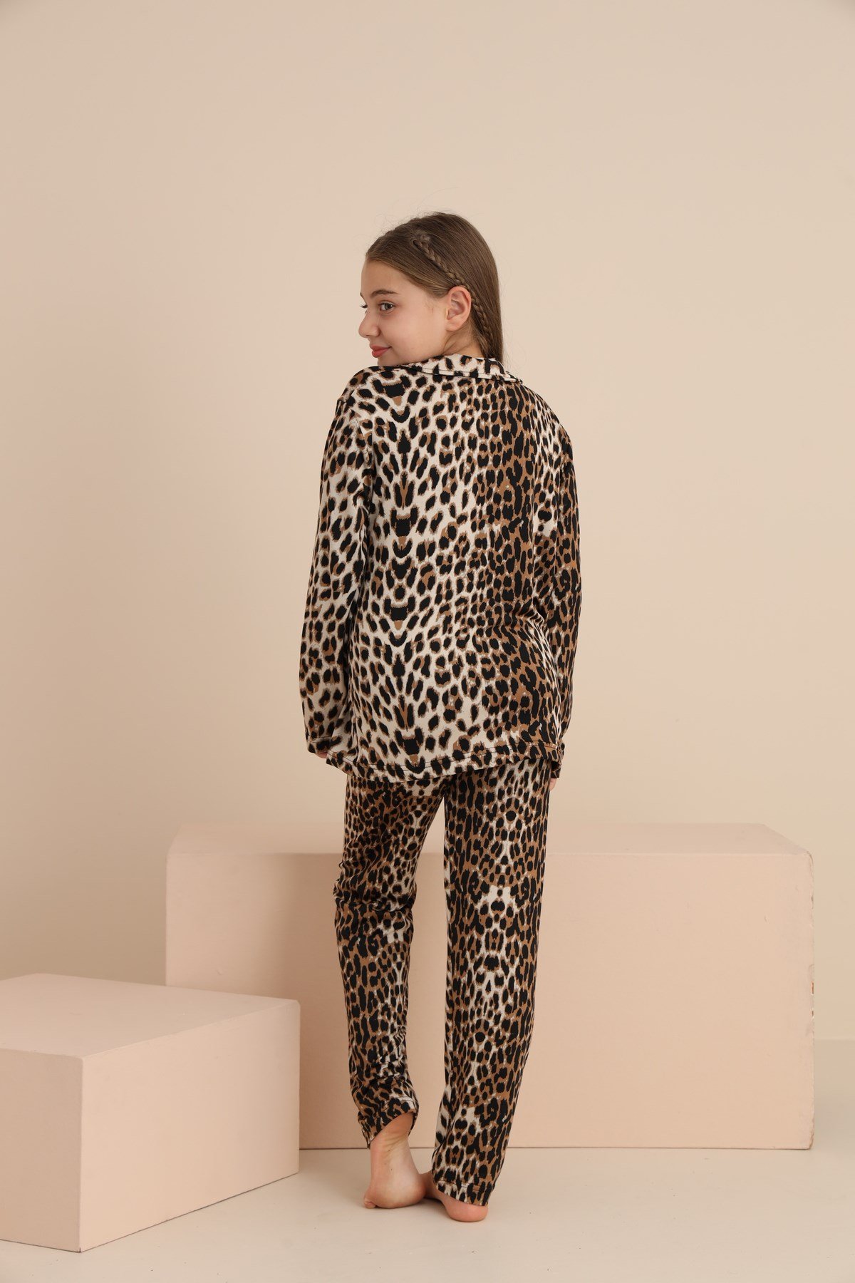 Kız LEOPAR Çocuk Yakalı Önü Düğmeli Pijama Takımı