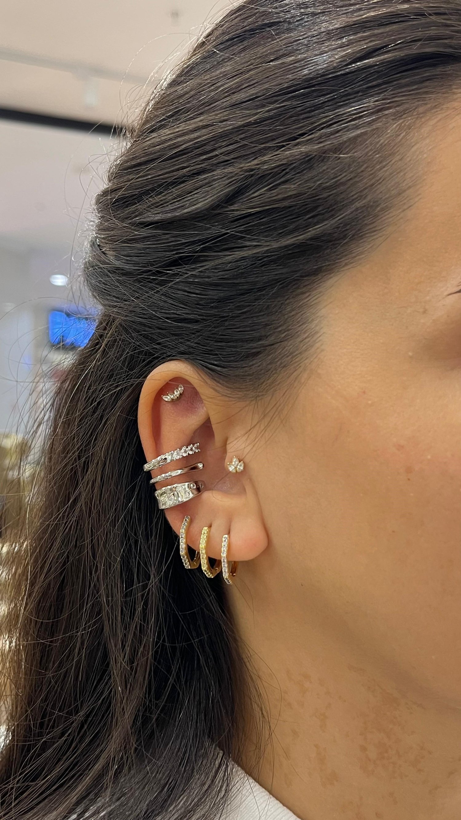 Üç Sıra Taşlı Silver Kıkırdak Küpe
