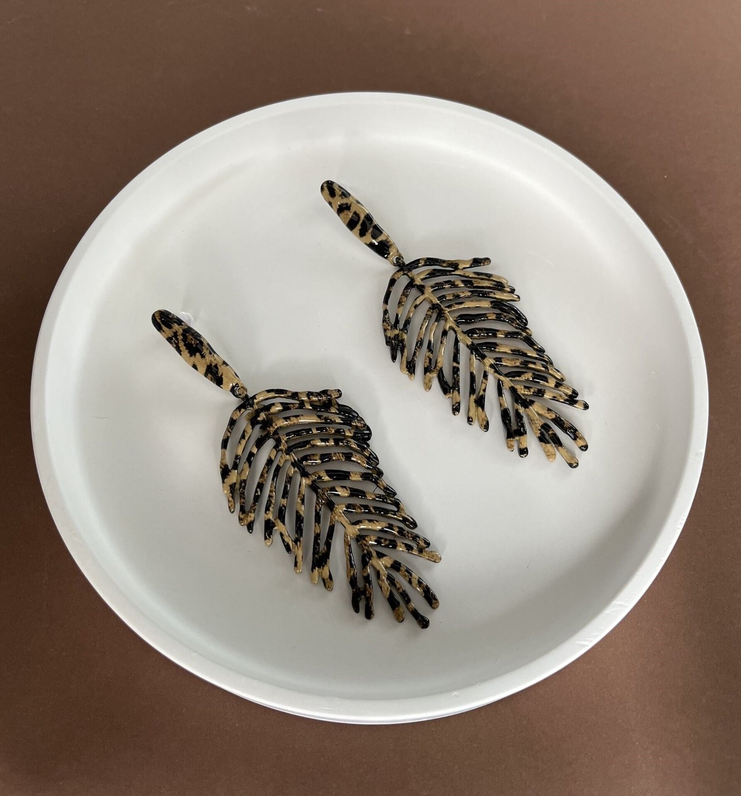 Yaprak Kahverengi Leopar Küpe