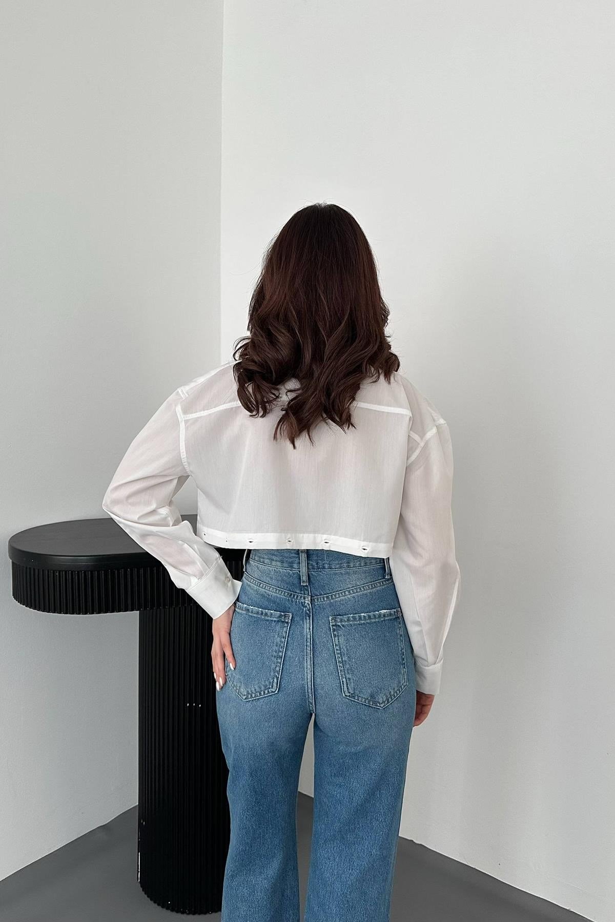 Beyaz Beli Ayrılabilen Poplin Gömlek