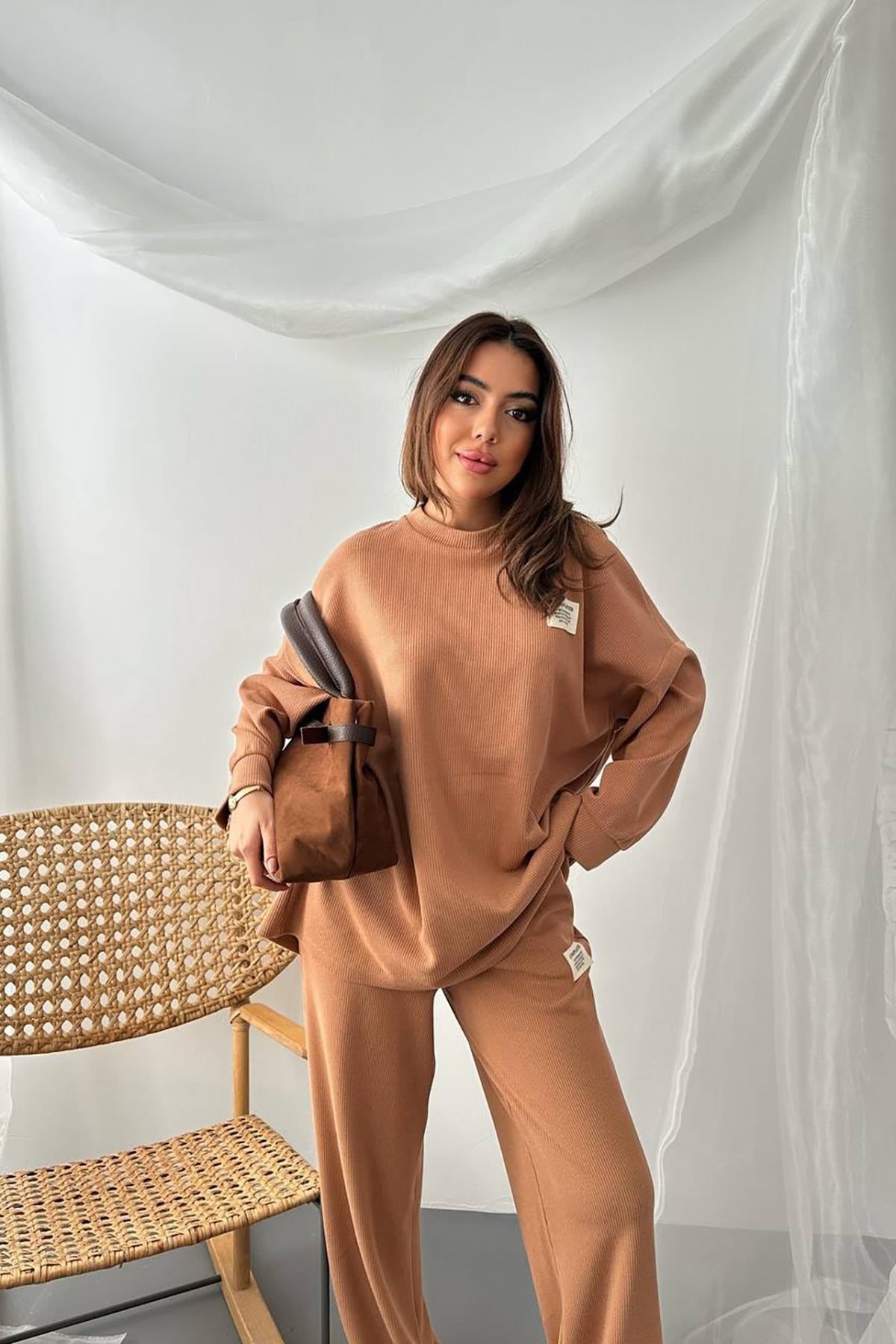 Camel Klasik Fitilli Kazak Ve Pantolon Takım