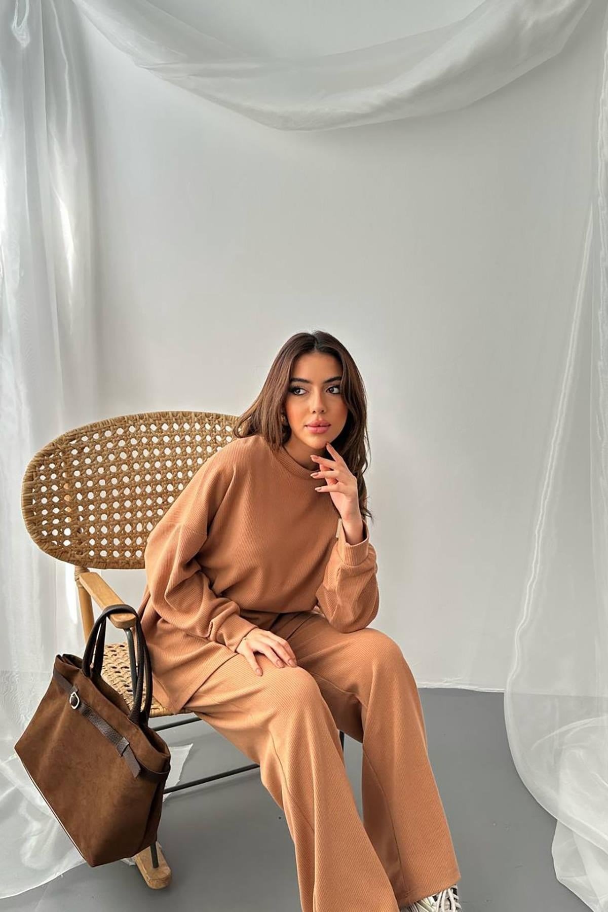 Camel Klasik Fitilli Kazak Ve Pantolon Takım