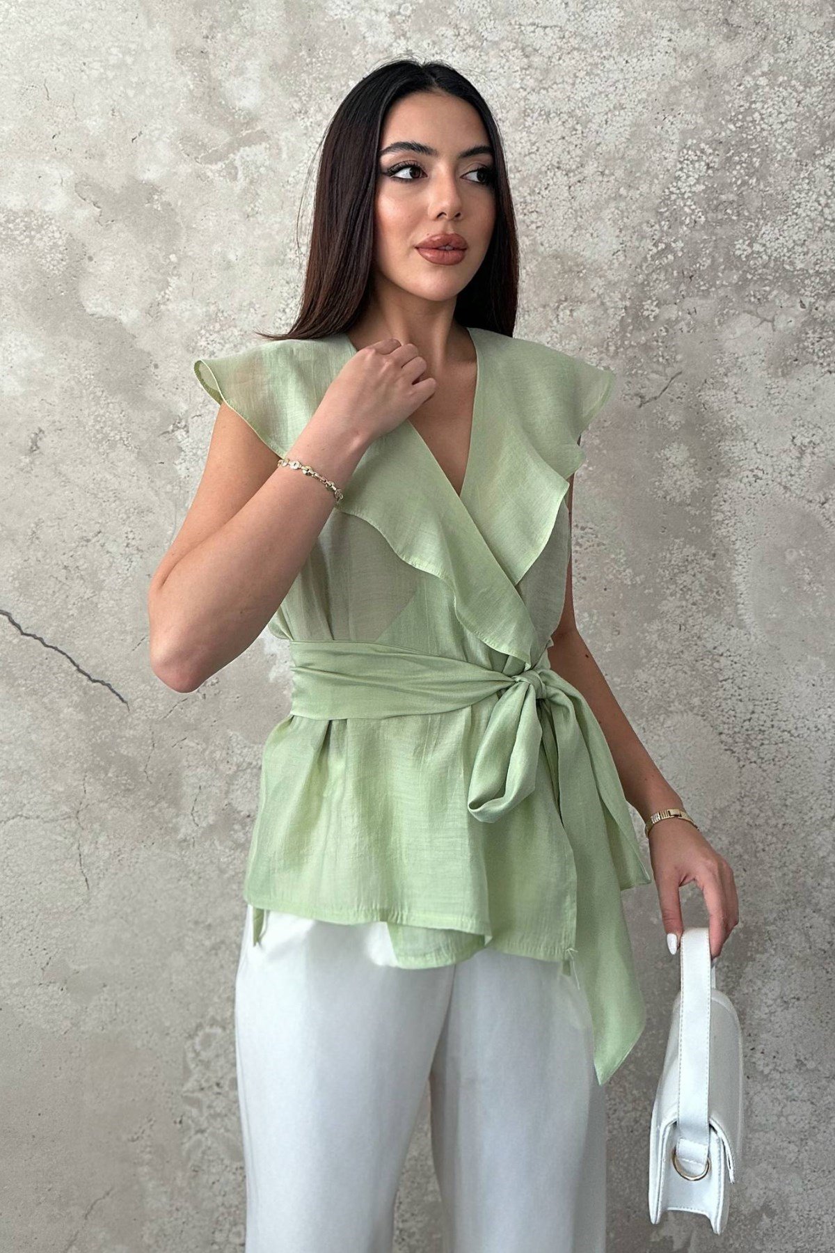 Mint Belden Bağlamalı Bluz