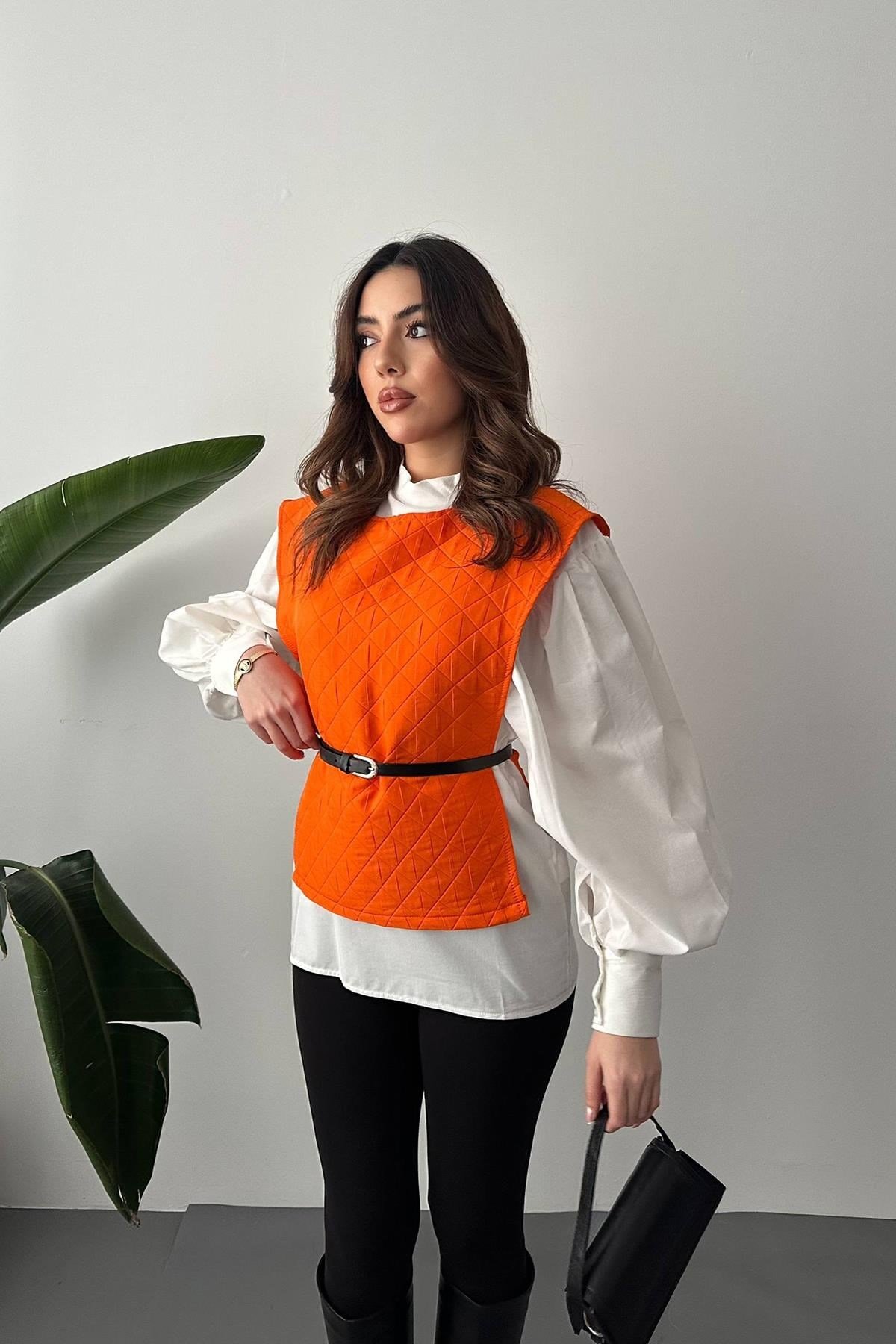 Oranj Kemerli Gömlek Ve Panço Takım