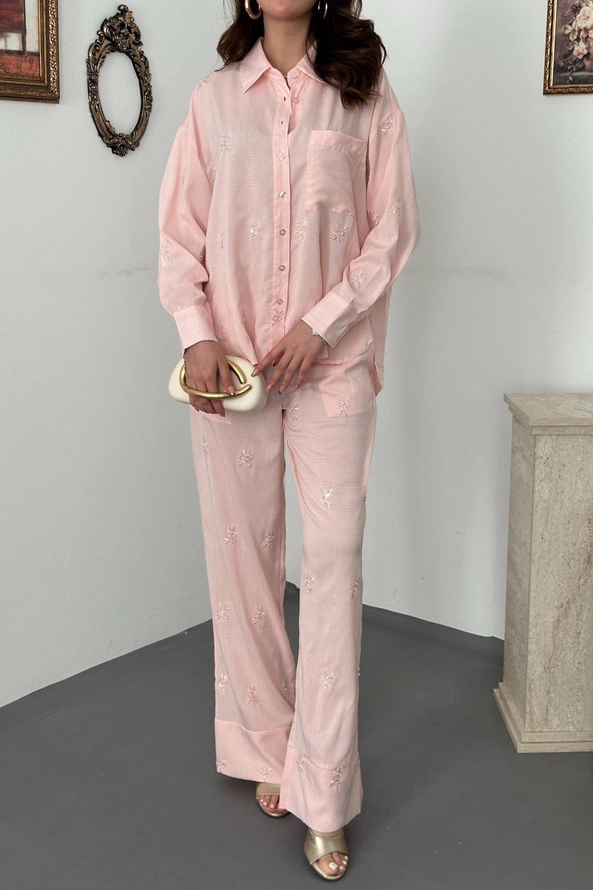 Pembe El İşlemeli Gömlek Pantolon Takım