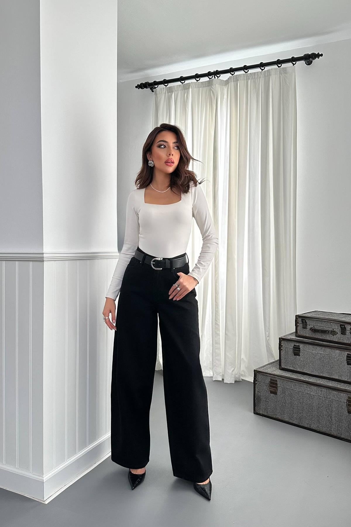 Siyah Geniş Paça Jeans Pantolon