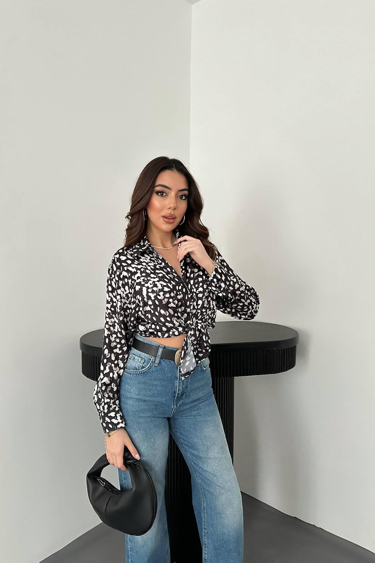 Siyah Leopar Desenli Saten Gömlek