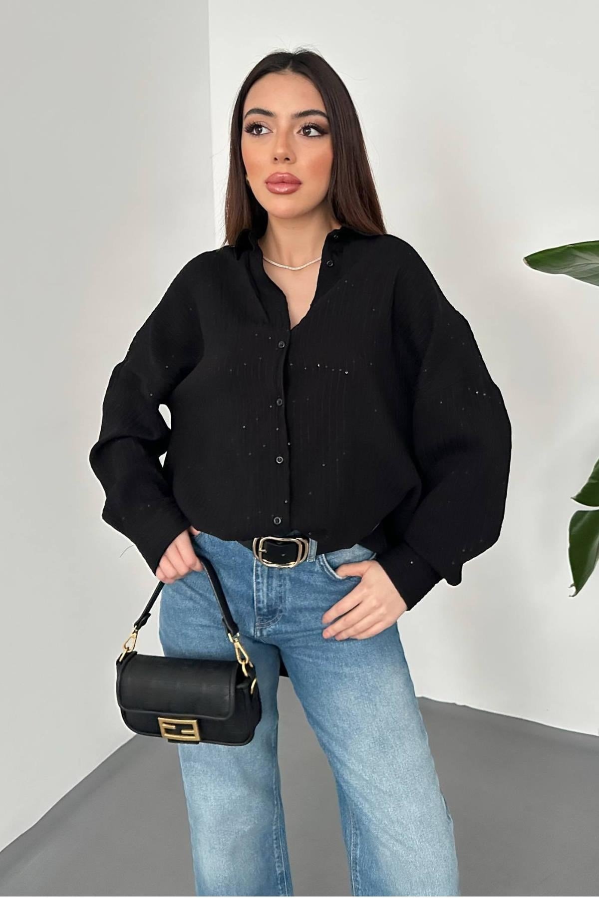 Siyah Nakışlı Oversize Gömlek