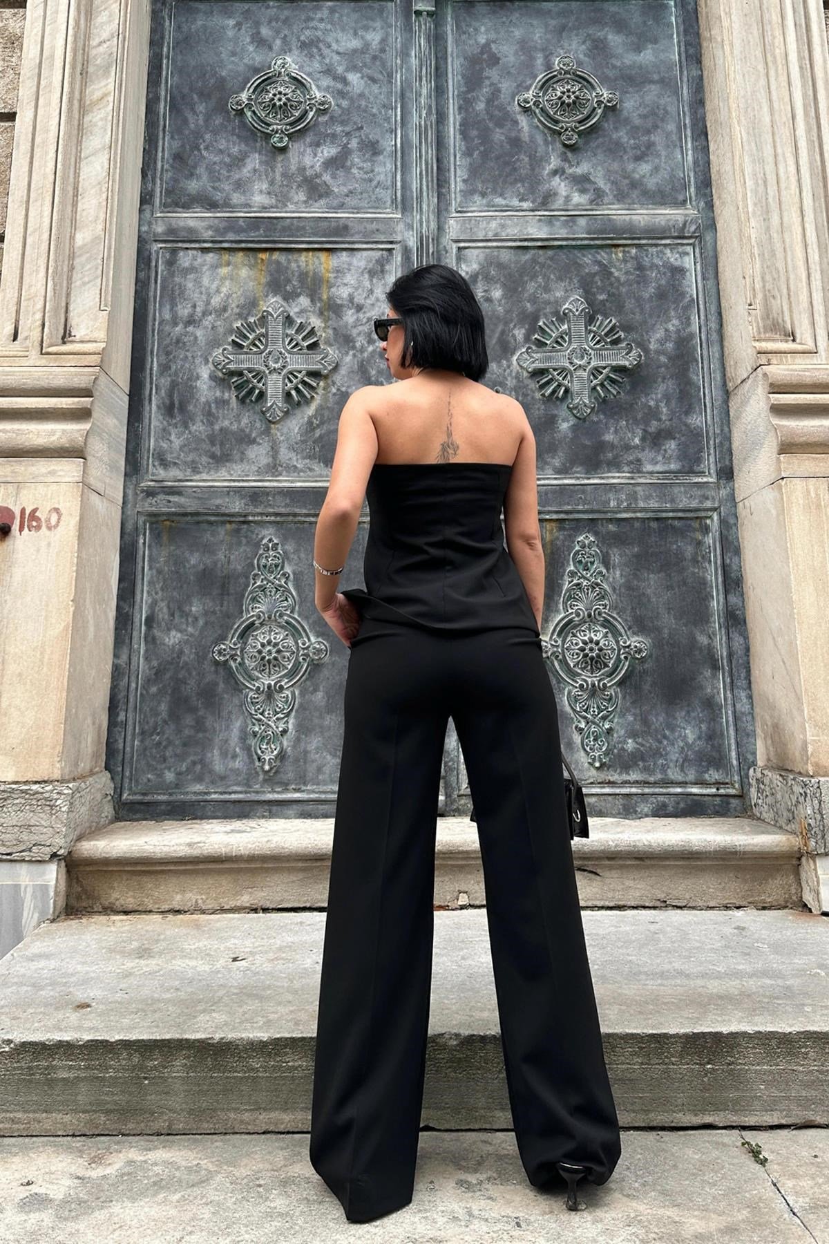 Siyah Straplez Düğmeli Crop Ve Pantolon Takım