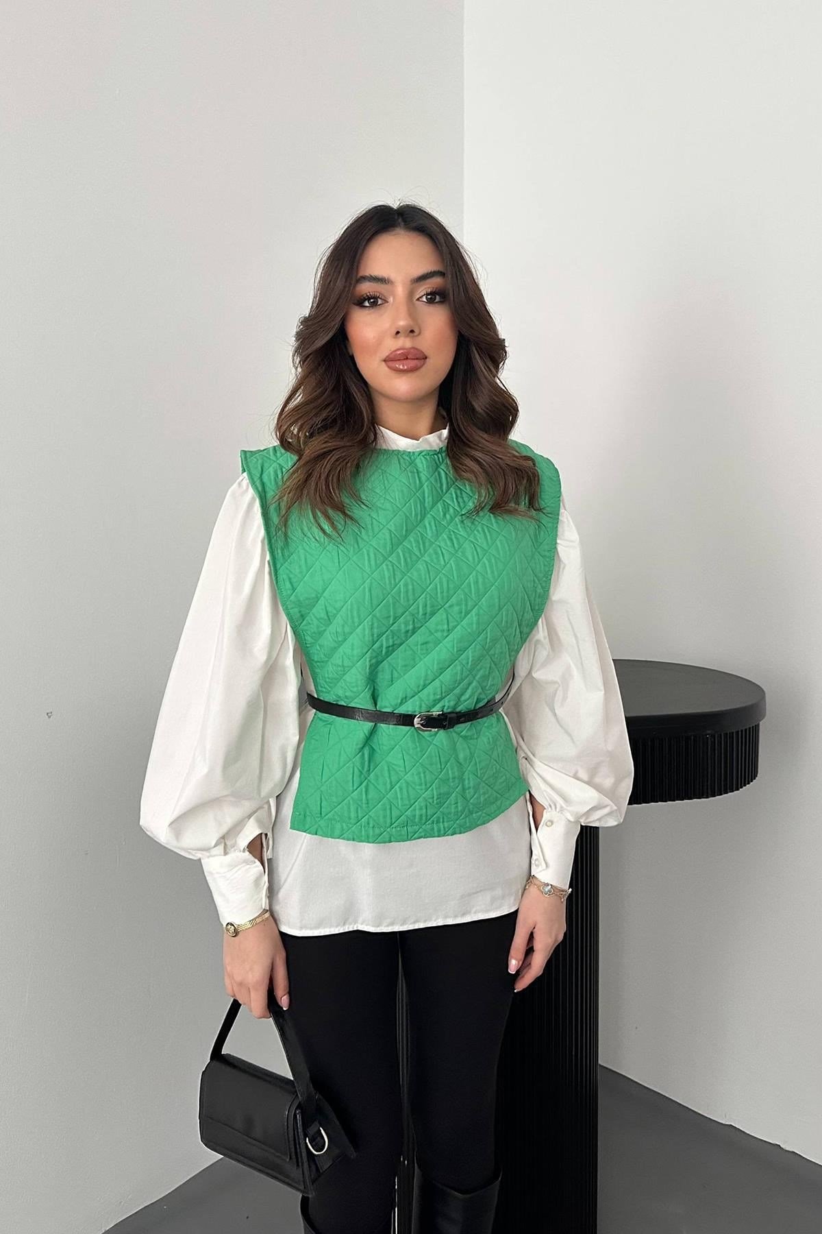 Yeşil Kemerli Gömlek Ve Panço Takım
