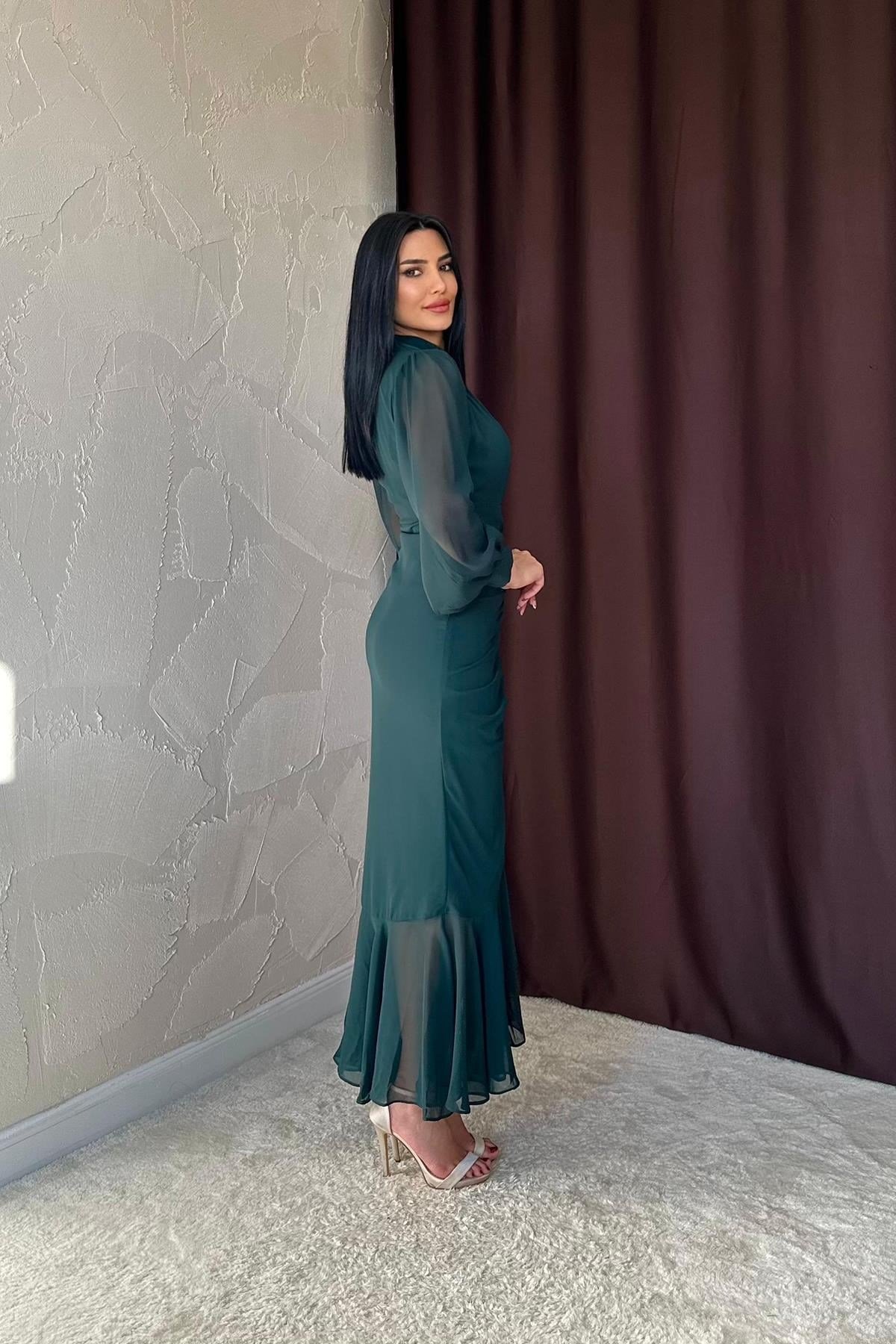 Zümrüt Önü Büzgülü Şifon Elbise