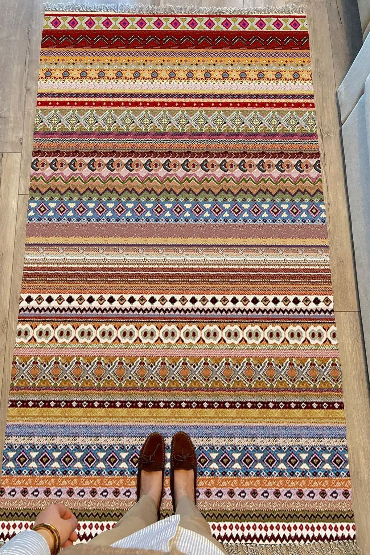 Cotton Serisi Multy Tonlarında Antika Esitme Desenli Dekoratif Dokuma Taban Kilim