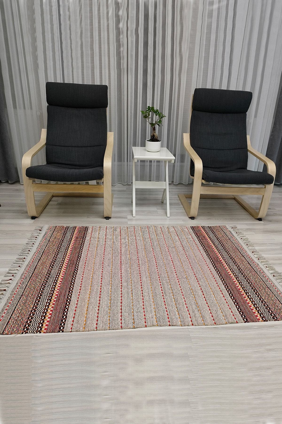Cotton Serisi Multy Tonlarında Bordürlü Ve Ponpon Eskitme Desenli Dekoratif Dokuma Taban Kilim