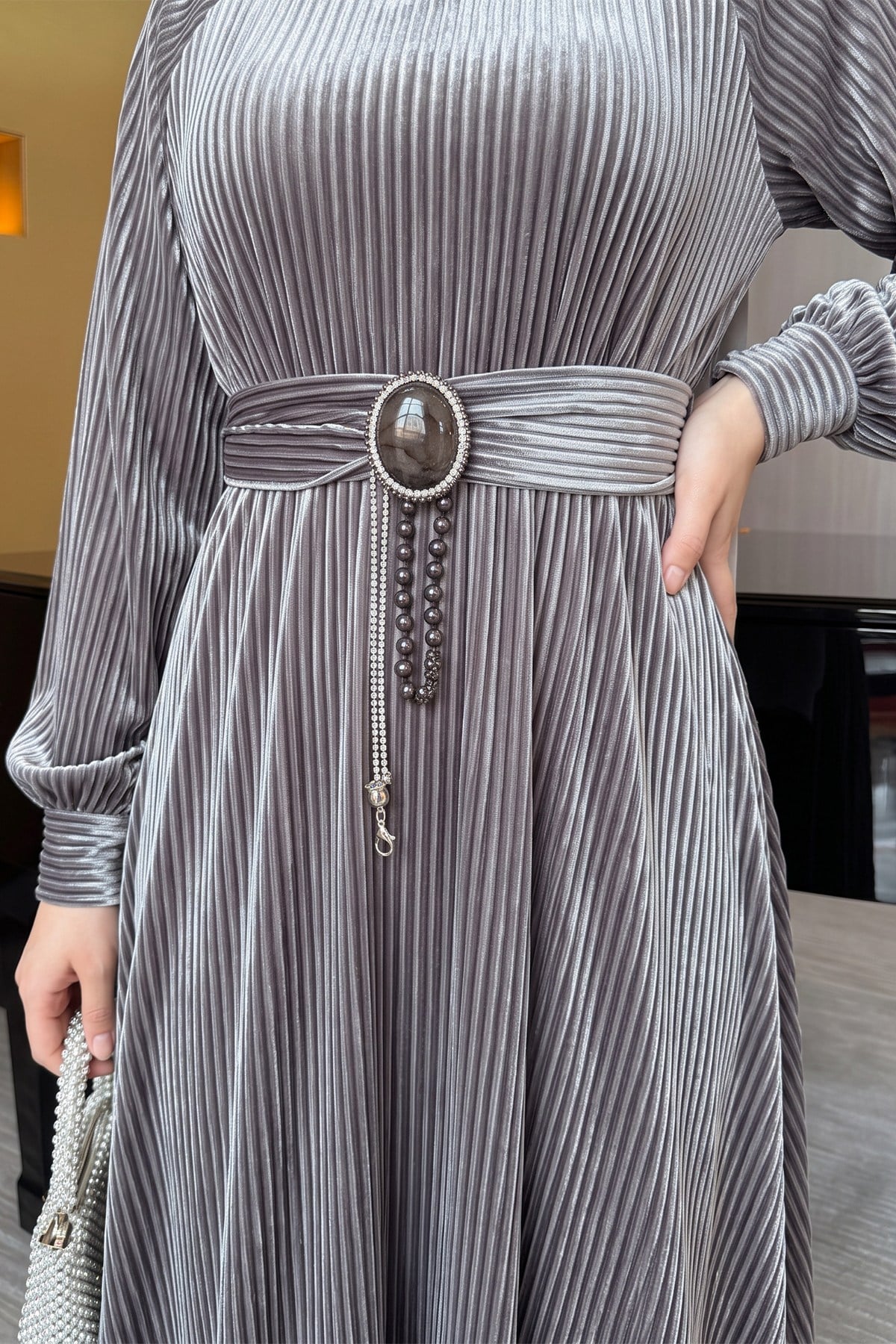 Reglan Kol Kadife Elbise - GRİ