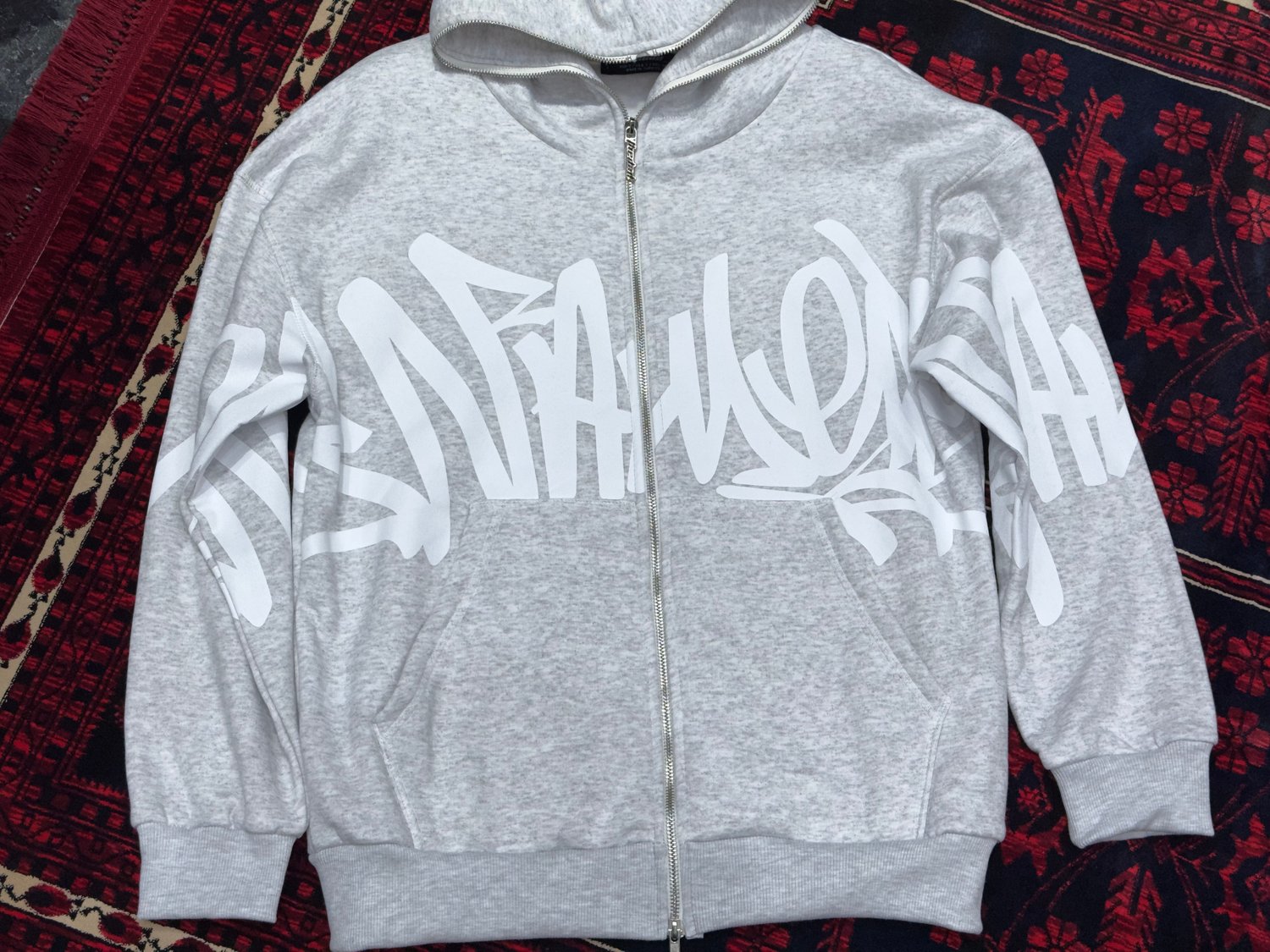 FERMUARLI DESENLİ SWEAT