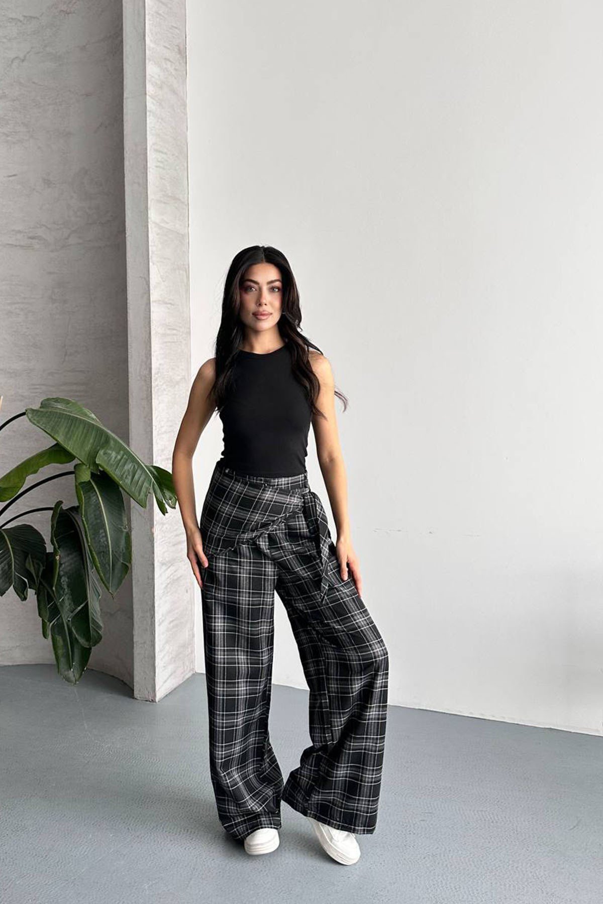 BSK Fular Detaylı Ekoseli Tailored Fit Pantolon