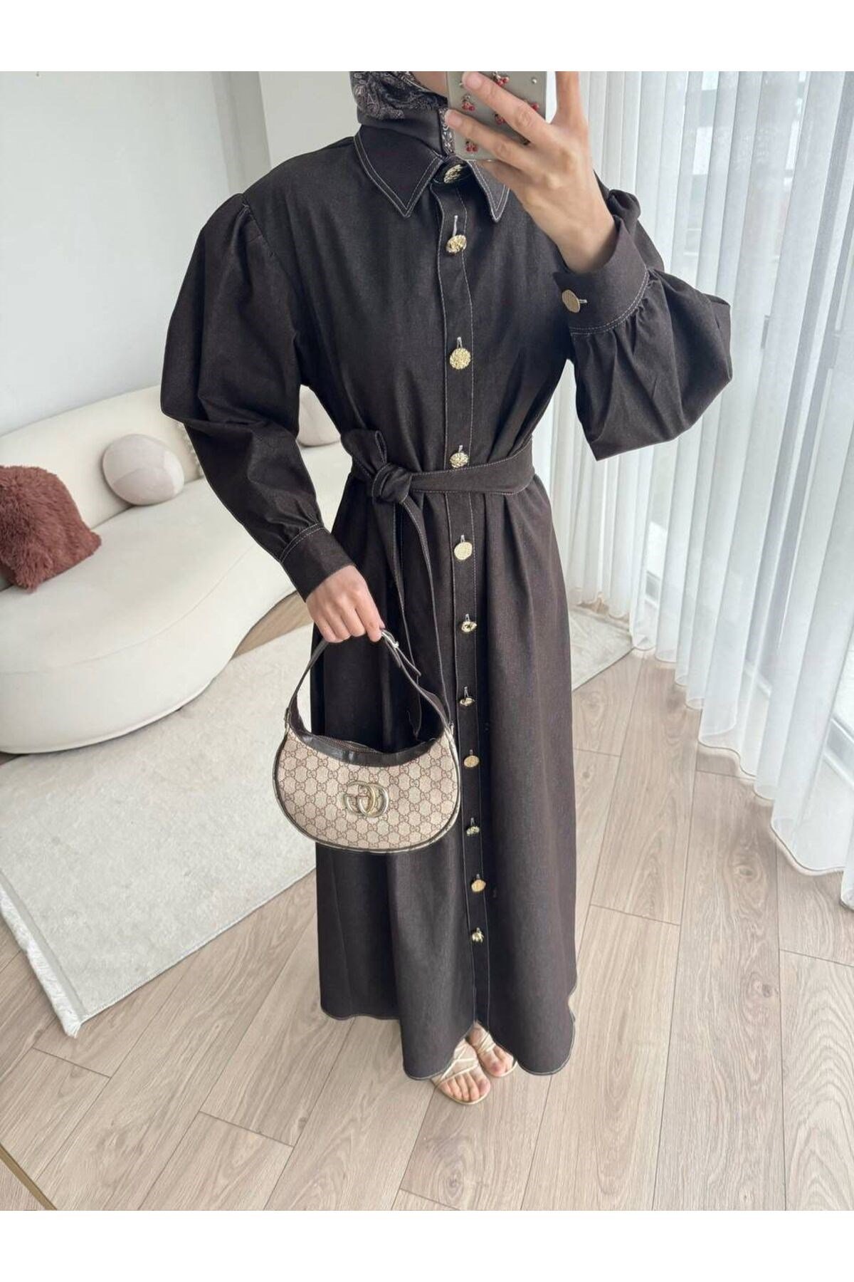 Gold Düğmeli Denim Tesettür Elbise