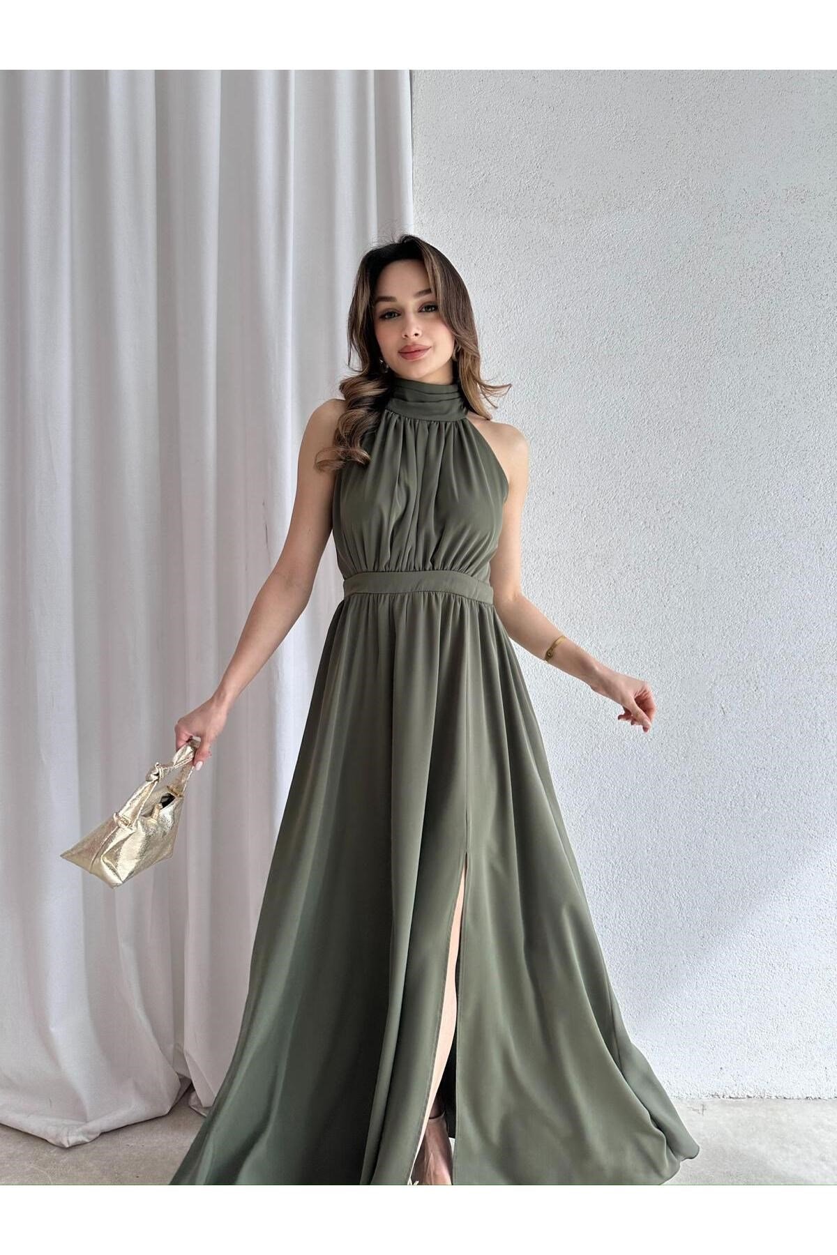 Haki Halter Yaka Yırtmaçlı Uzun Elbise
