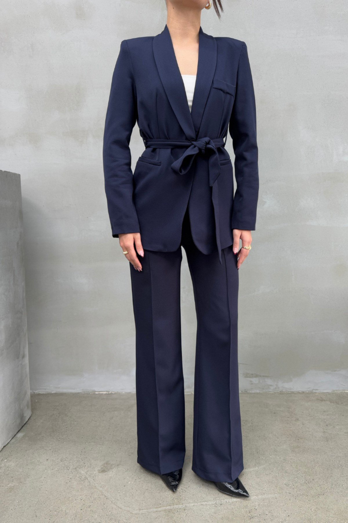 Kadın İkili Kuşaklı Blazer Ceket Pantolon Takım Koyu Lacivert