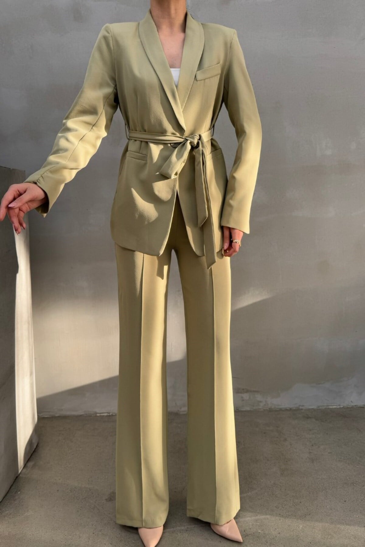 Kadın İkili Kuşaklı Blazer Ceket Pantolon Takım Açık Haki