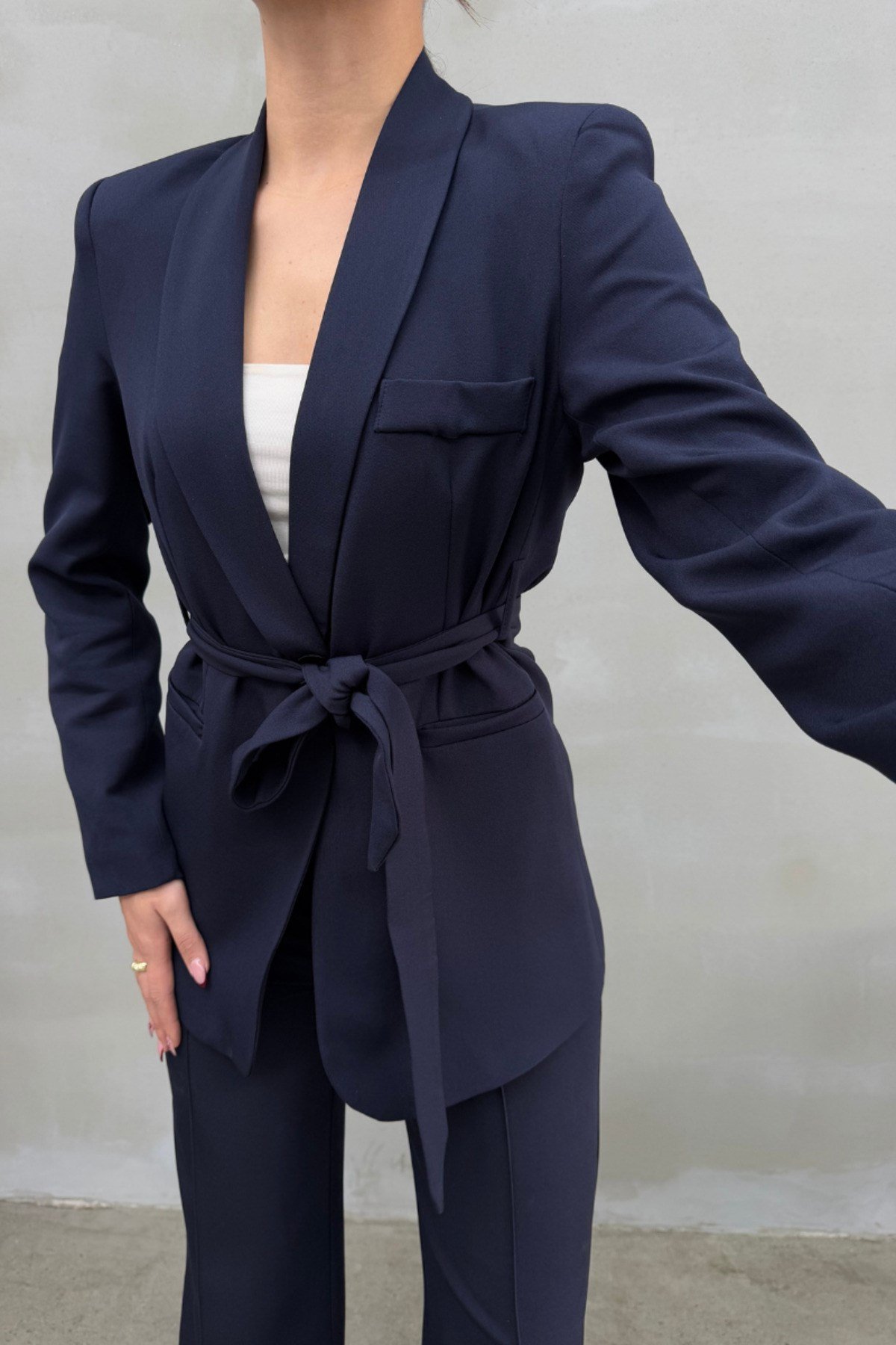 Kadın İkili Kuşaklı Blazer Ceket Pantolon Takım Koyu Lacivert