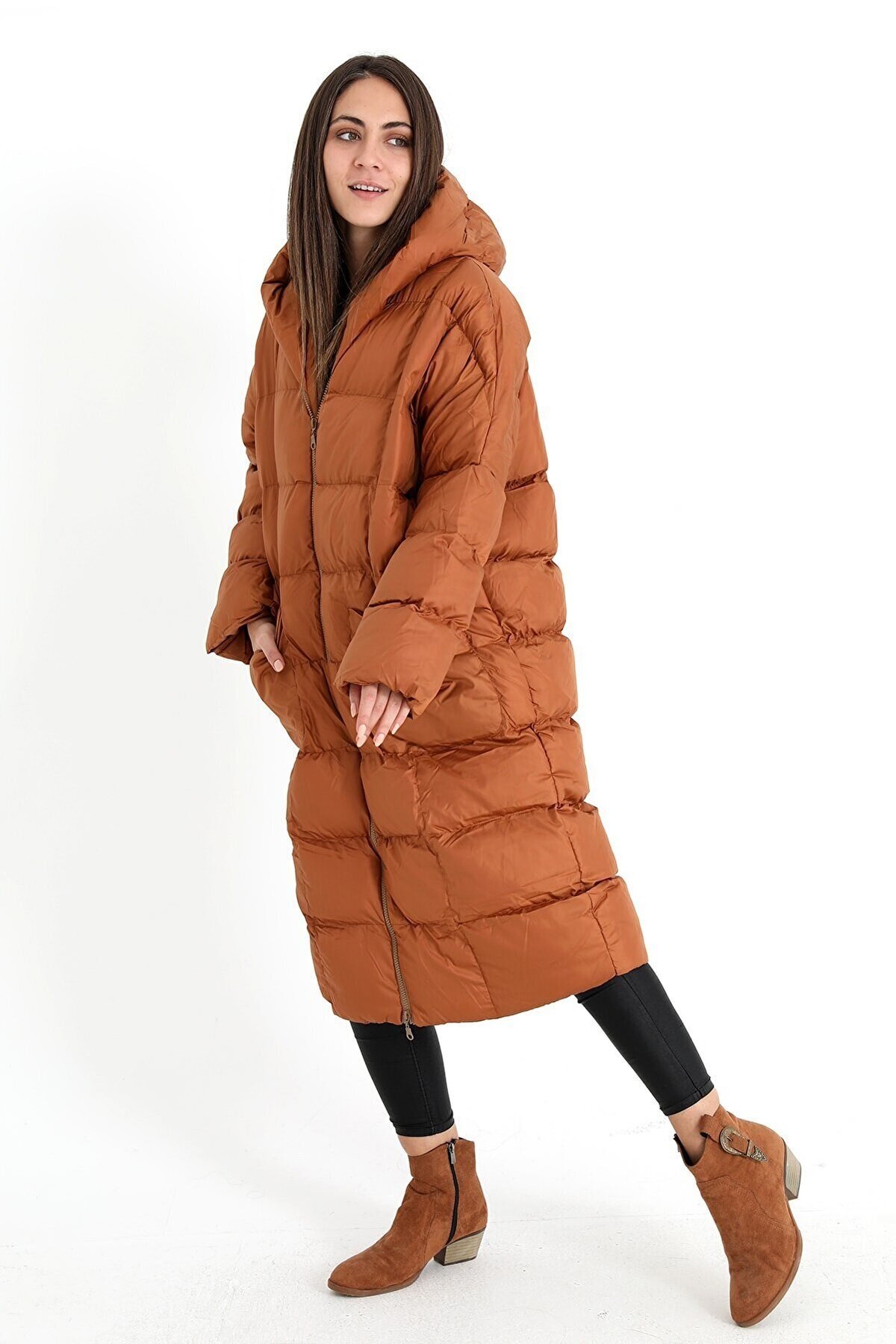 Kadın Kahve Renk Kapüşonlu Şişme Uzun Oversize Mont