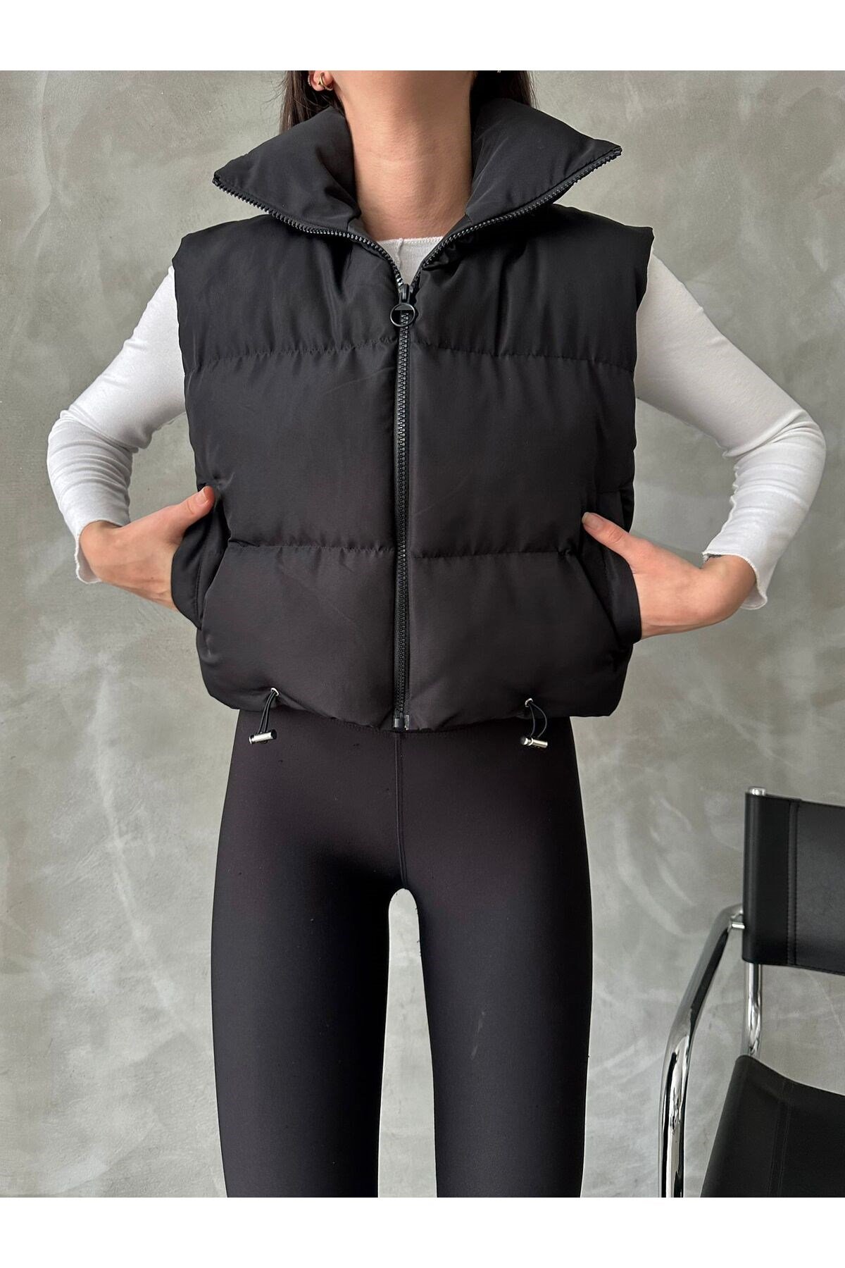 Kadın Kısa Crop Şişme Yelek