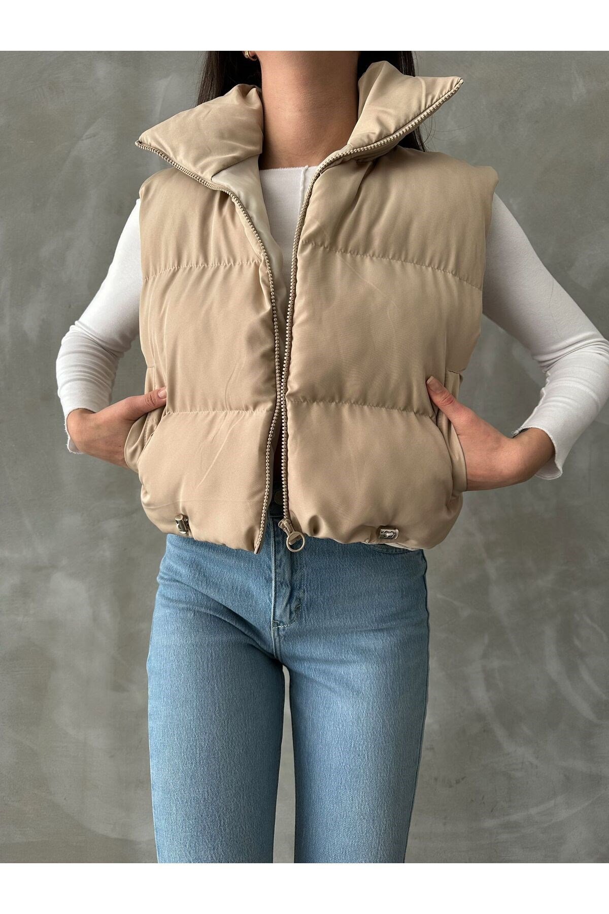 Kadın Kısa Crop Şişme Yelek