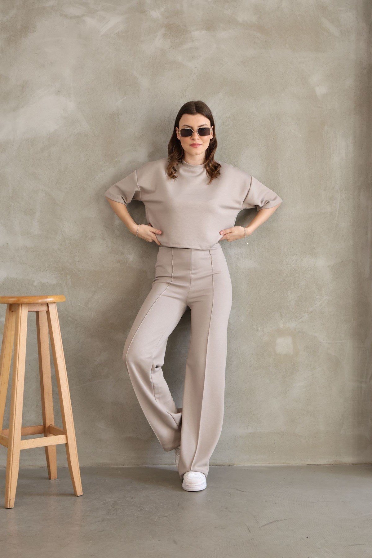 Kadın Model Kumaş Alt Üst Takım