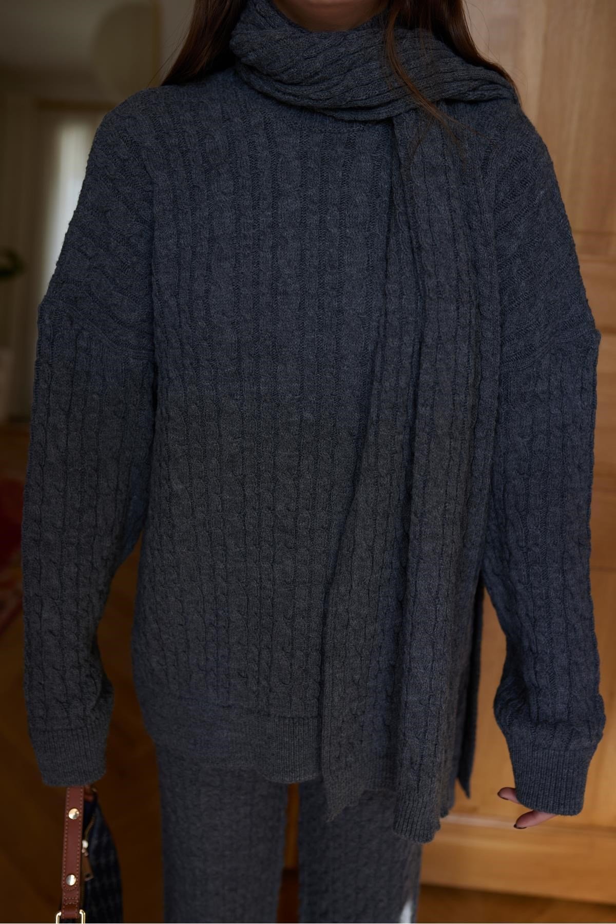 Kadın Triko Pantolon Takım Oversize Saç Örgülü