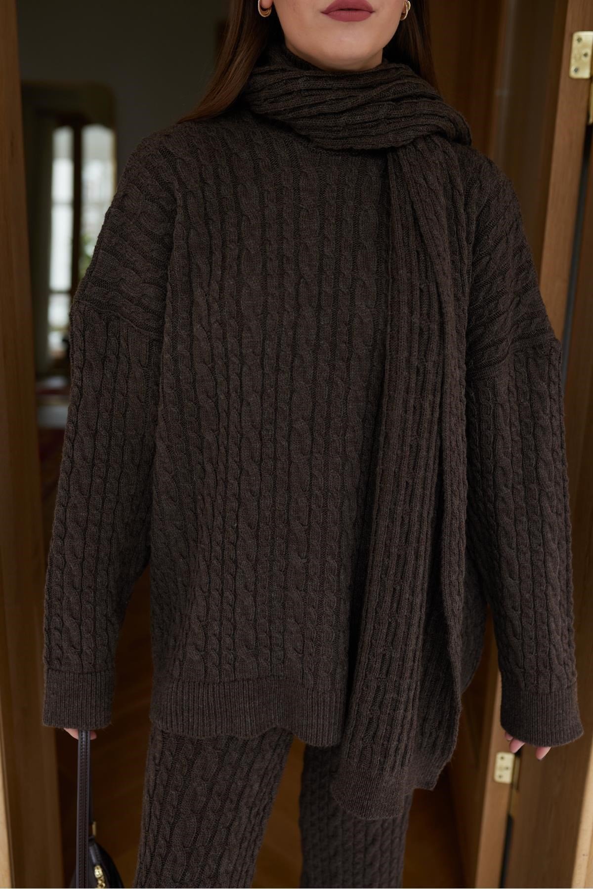 Kadın Triko Pantolon Takım Oversize Saç Örgülü