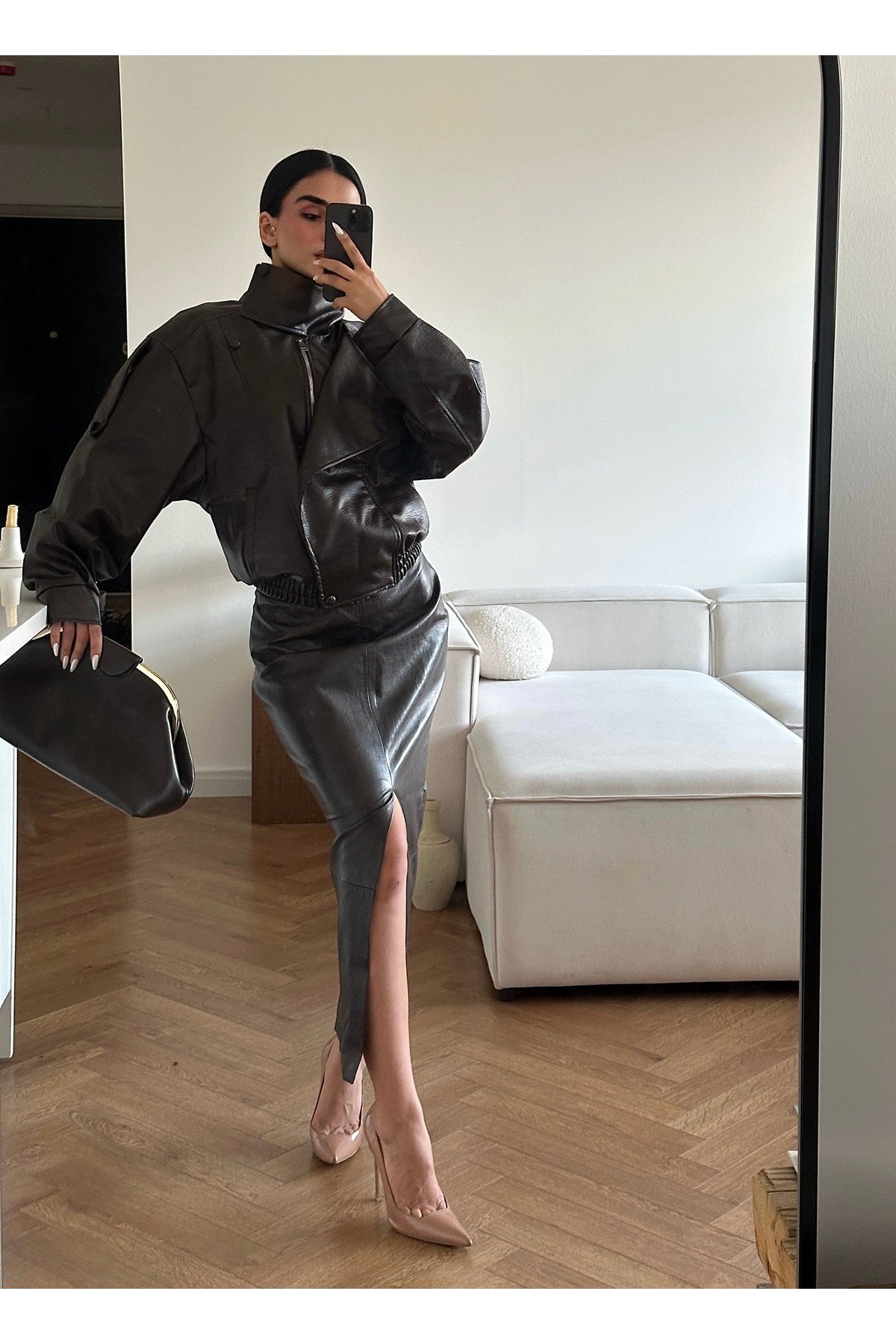 Kadın Viral Model Dik Yaka Fermuarlı Deri Ceket