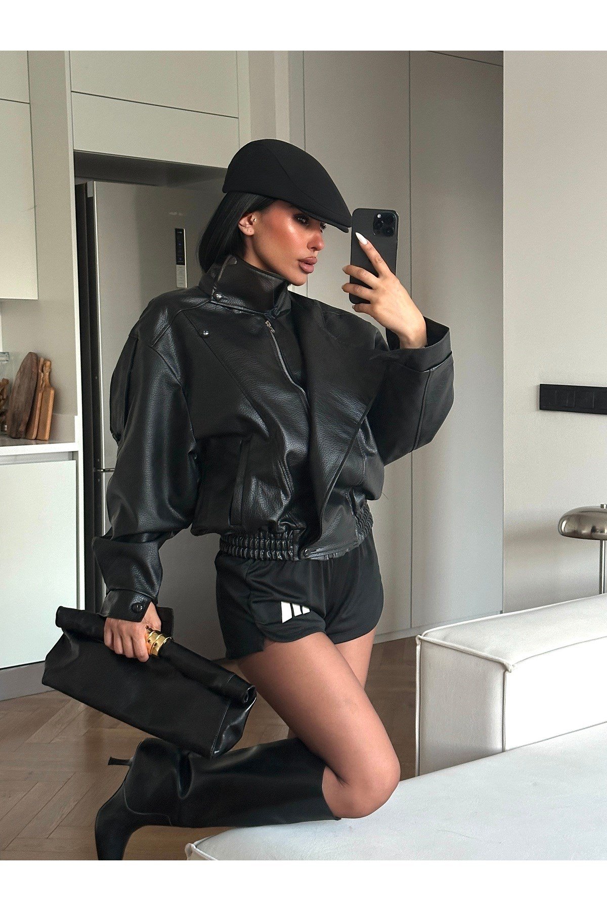 Kadın Viral Model Dik Yaka Fermuarlı Deri Ceket