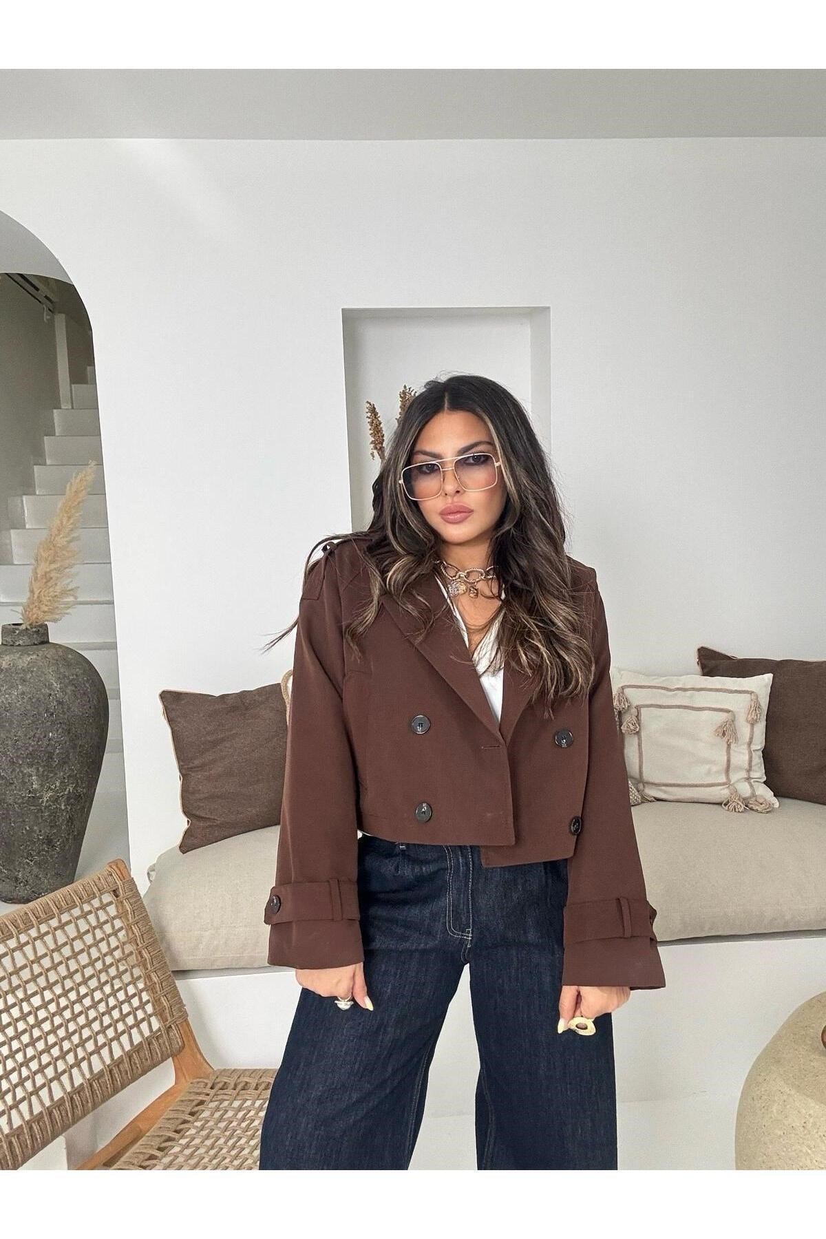 Kadın Viral Model Kısa Trençkot