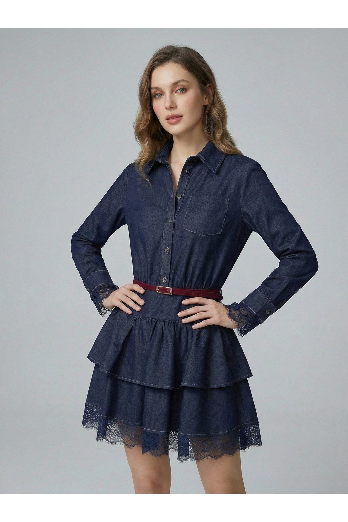 Kemerli Gömlek Yaka Dantel Garnili Jean Elbise Romantik Stil Mini Denim Elbise