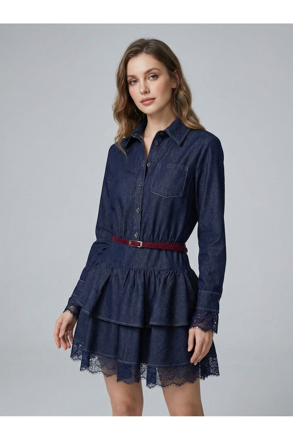 Kemerli Gömlek Yaka Dantel Garnili Jean Elbise Romantik Stil Mini Denim Elbise