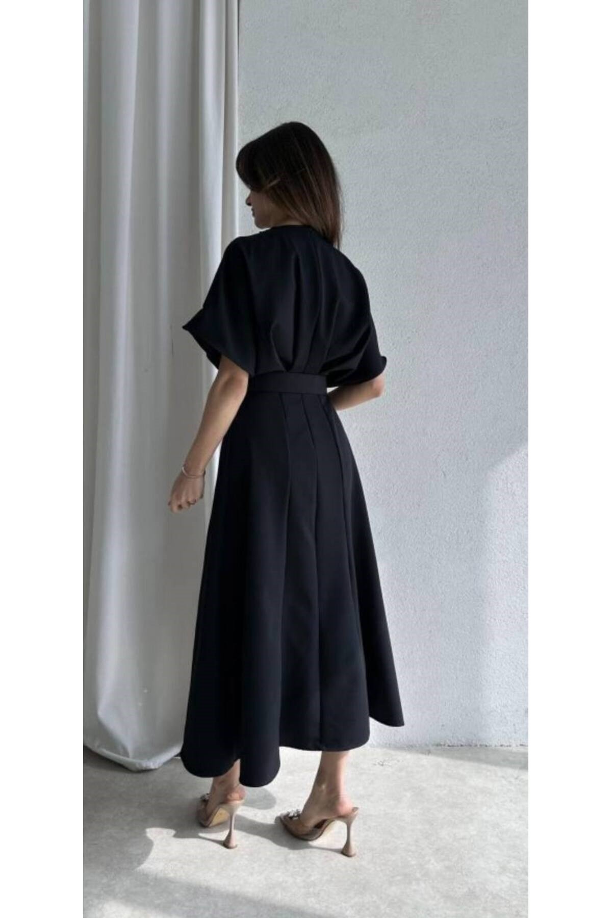 Maxi Siyah Kemerli Elbise