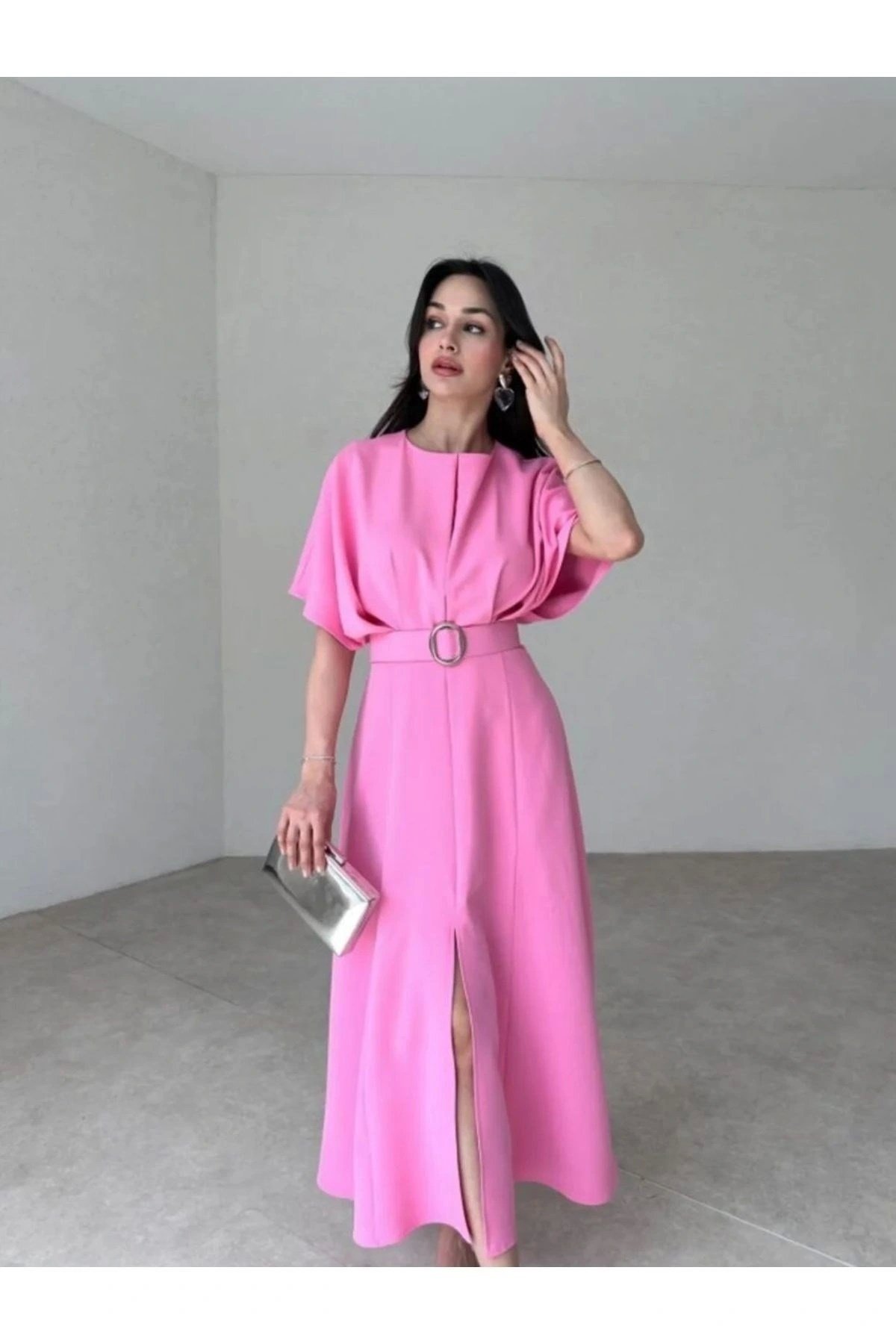 Pembe Kemerli Elbise