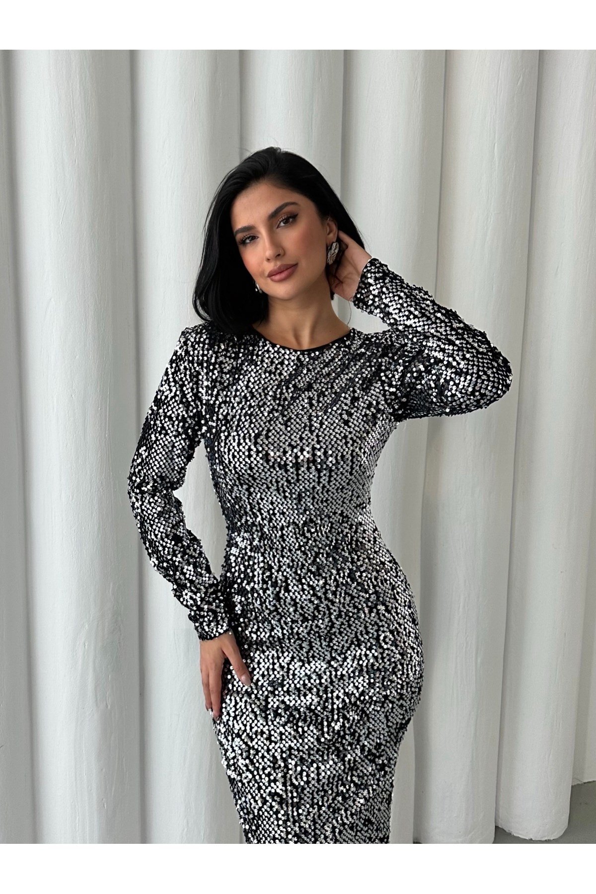 Yeni Yıl Koleksiyon Pullu Fiyonklu Elbise