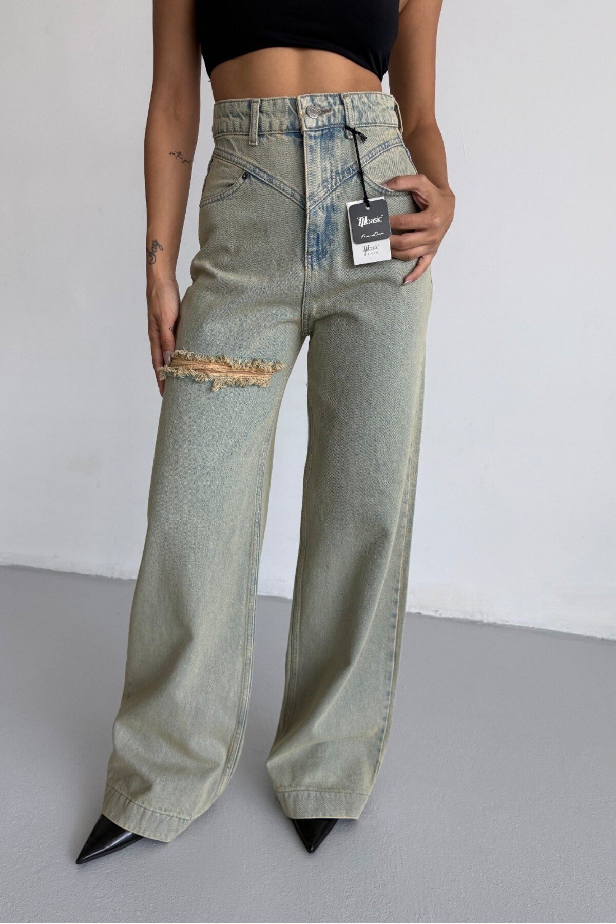 Yüksek Bel Asimetrik Kemerli Wide Leg Jean Pantolon