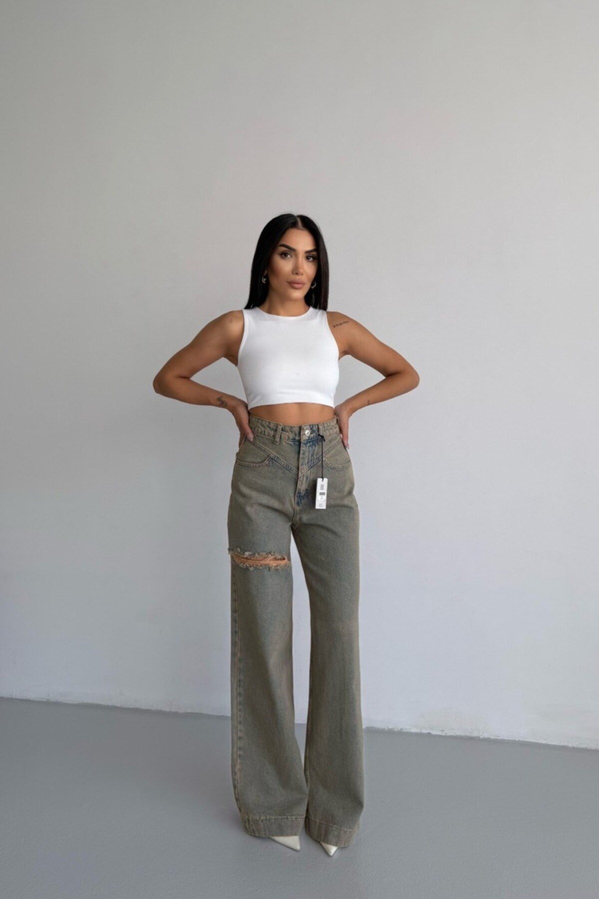 Yüksek Bel Asimetrik Kemerli Wide Leg Jean Pantolon