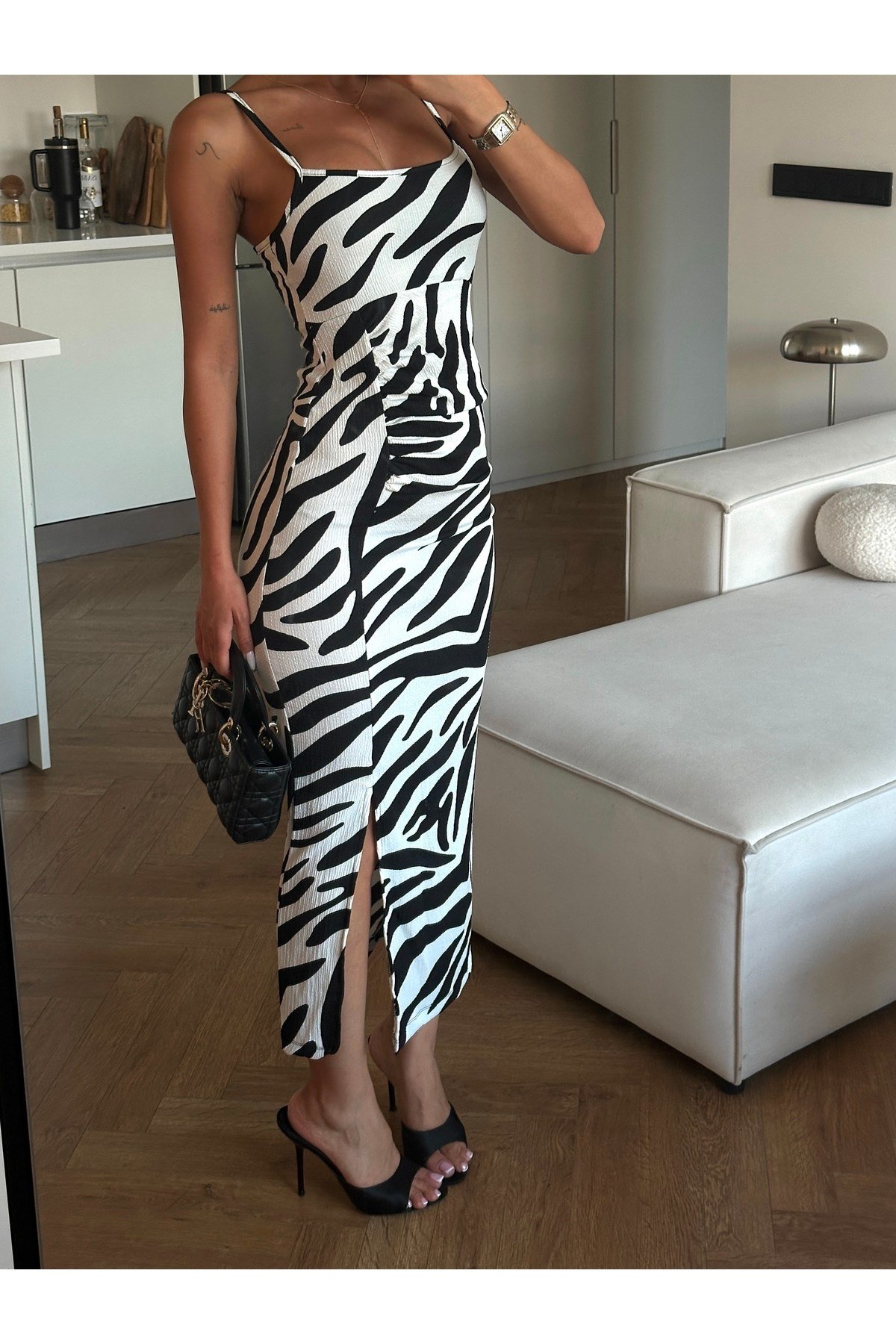Zebra Desenli Askılı Yırtmaçlı Bürümcük Elbise