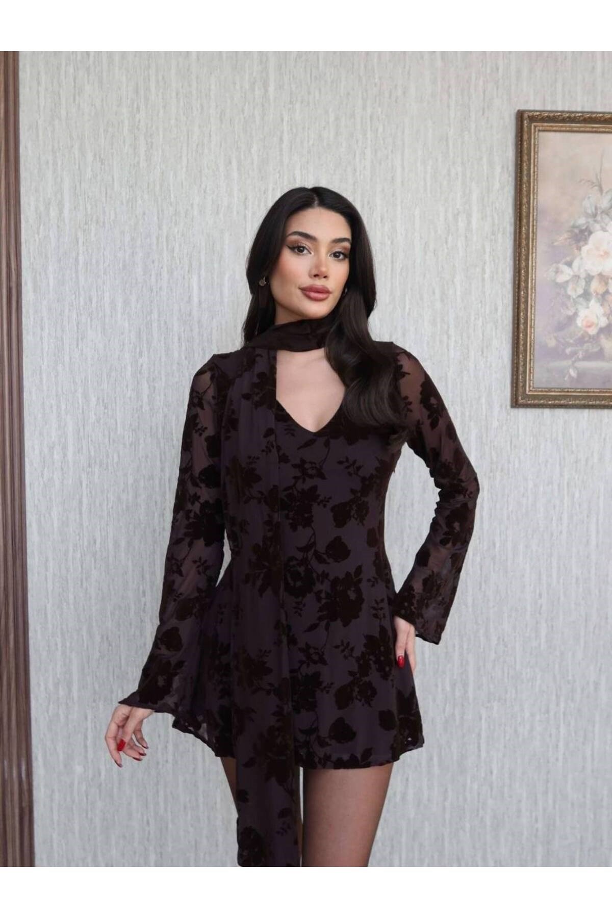 Zr Model Tül Detay Fularlı Elbise
