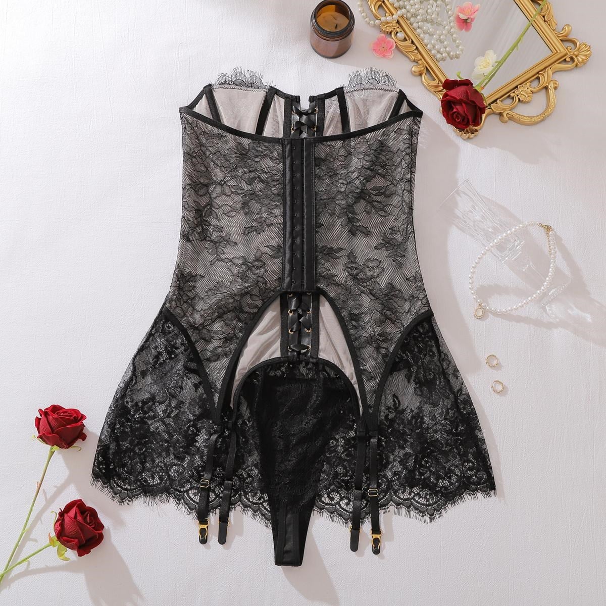 Lace Elegance - Ten Astar Üzeri Siyah Dantel Fantezi Korse Takım