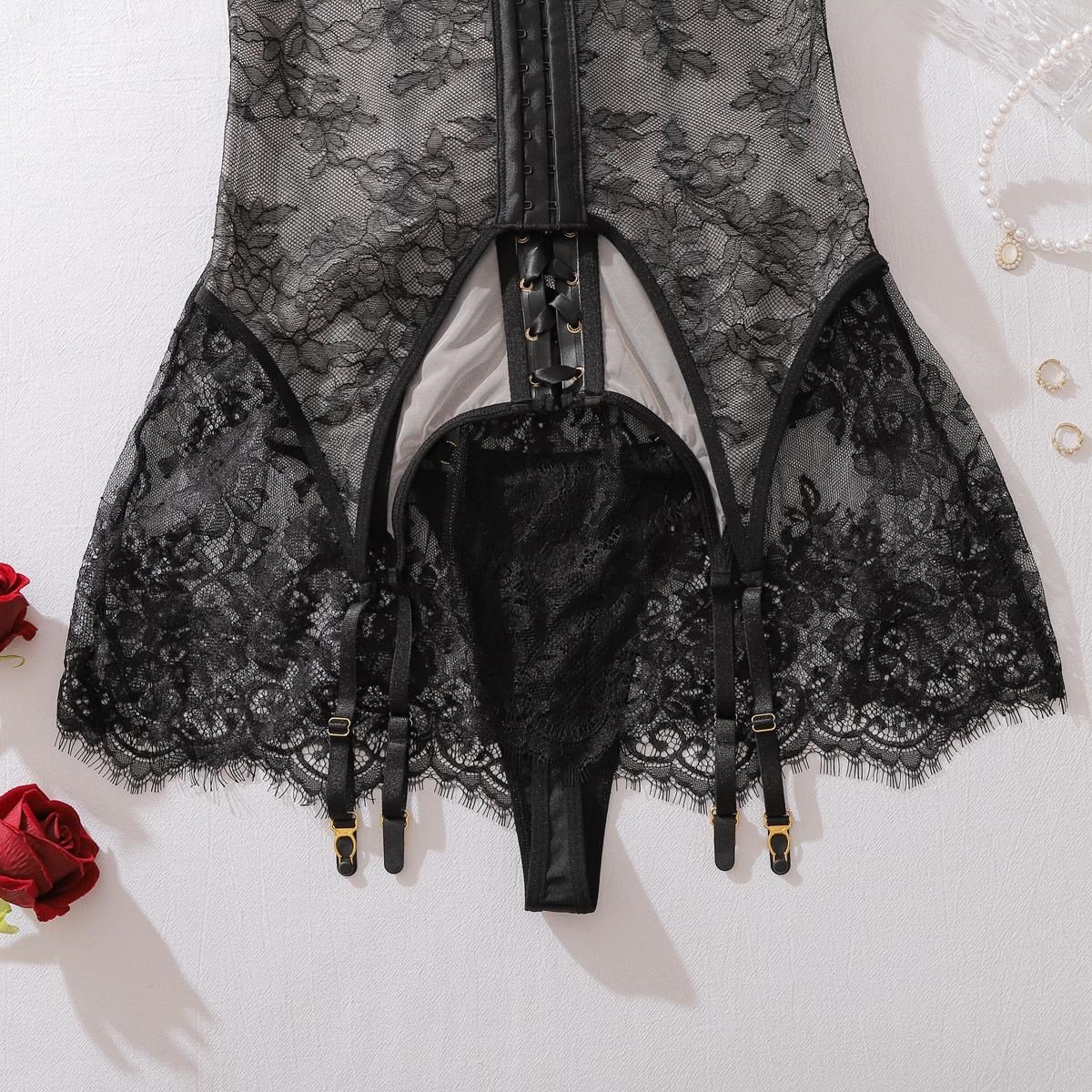 Lace Elegance - Ten Astar Üzeri Siyah Dantel Fantezi Korse Takım