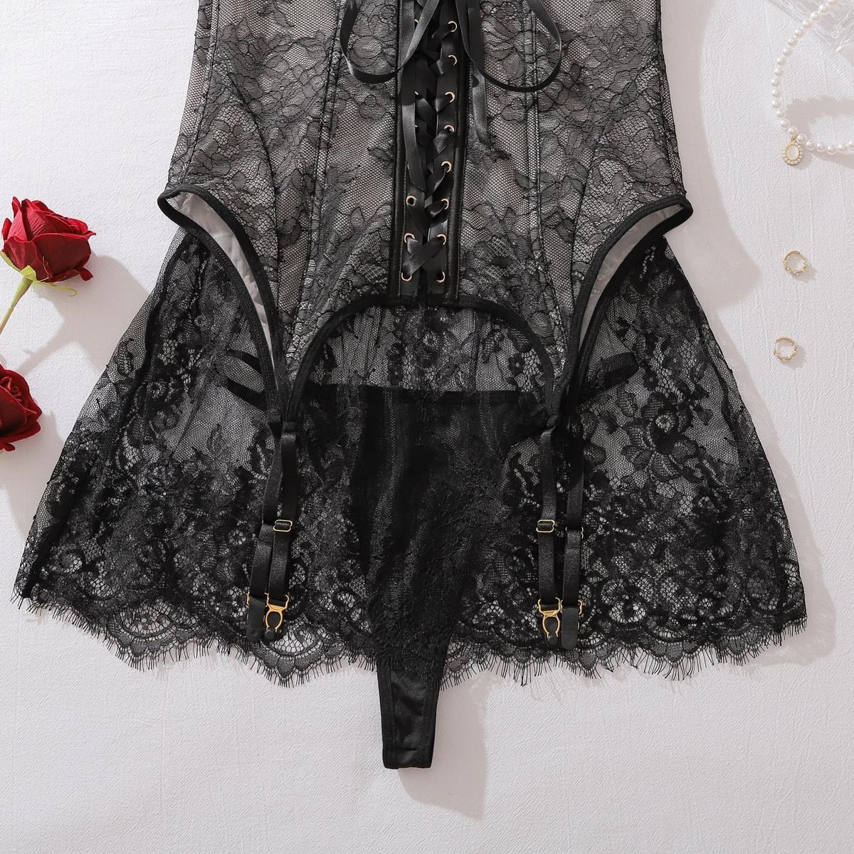 Lace Elegance - Ten Astar Üzeri Siyah Dantel Fantezi Korse Takım