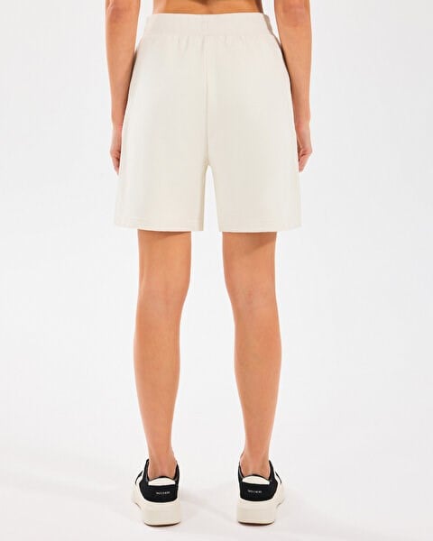 Skechers W Essential 5 Inch Sweatshort Beyaz Kadın Şort
